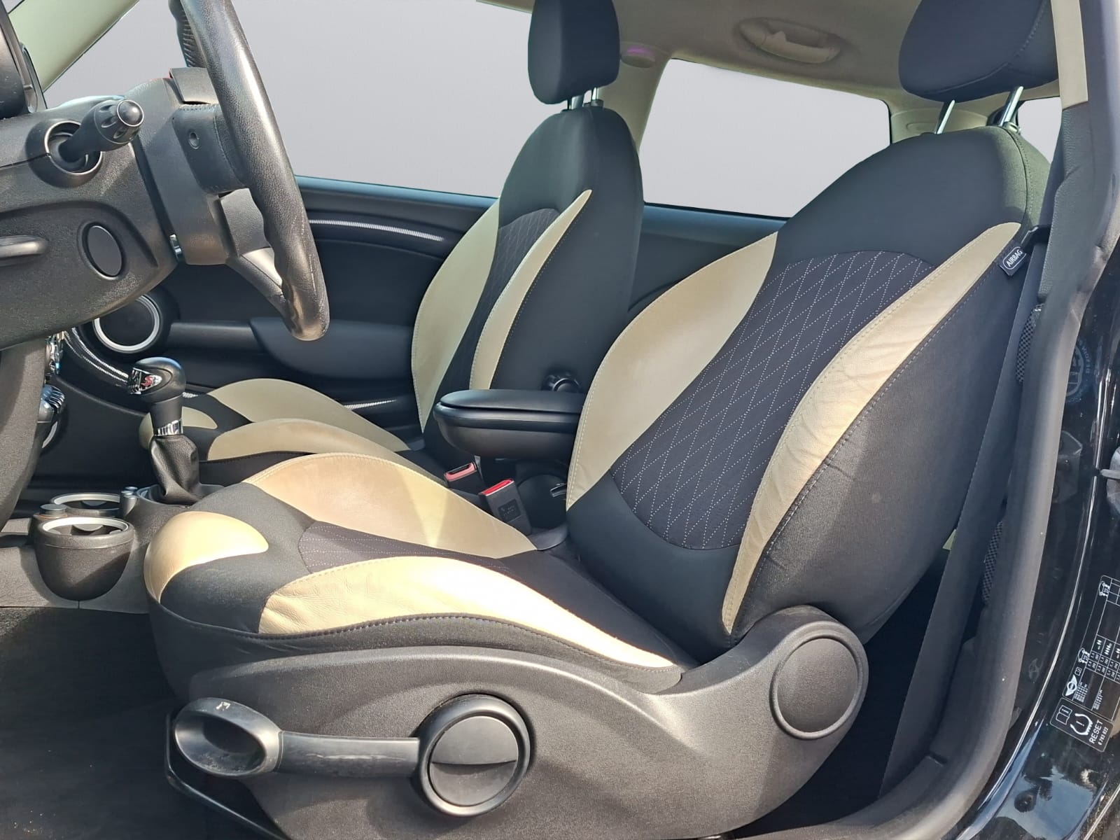 MINI Cooper S Steptronic-image-8