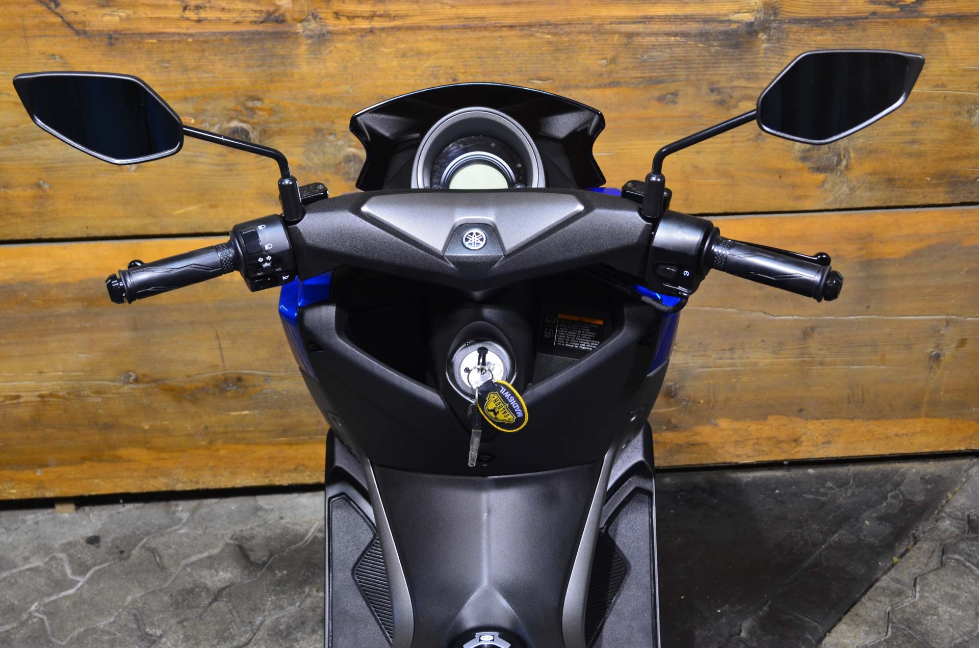 YAMAHA GPD 125 NMAX ABS-showroom-element-2