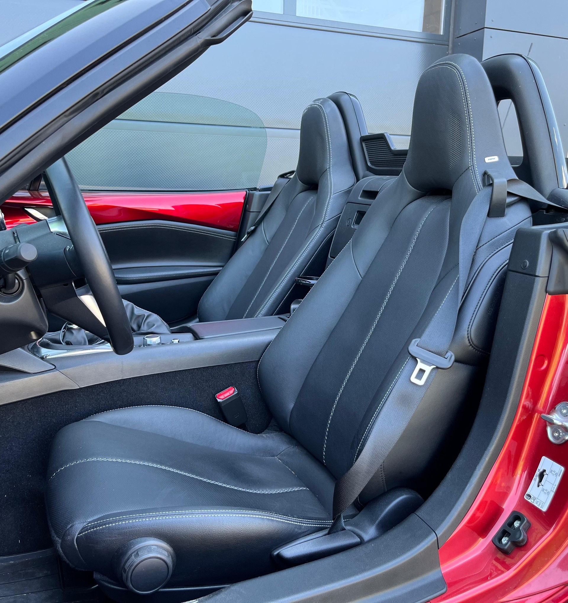 MAZDA MX-5 SKYACTIV-G 184 Revolution-image-12