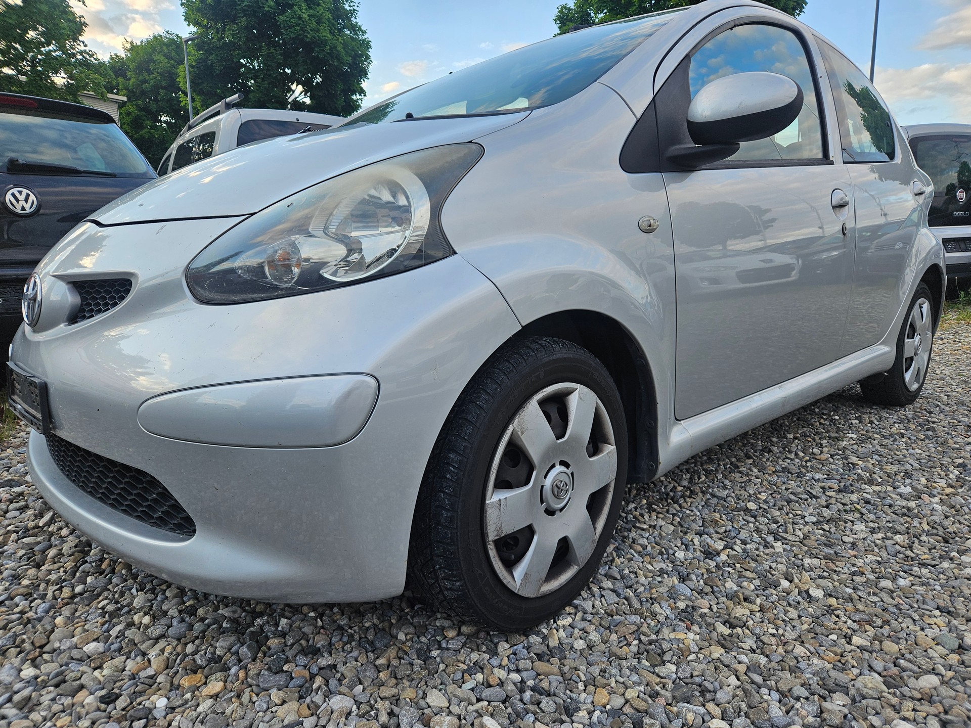 TOYOTA Aygo 1.0 Linea Luna Cool