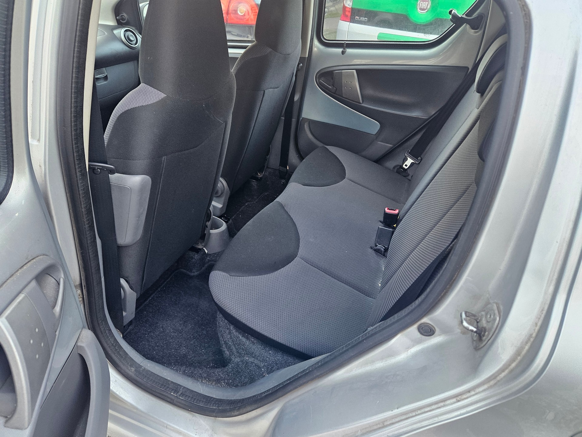 TOYOTA Aygo 1.0 Linea Luna Cool-image-8
