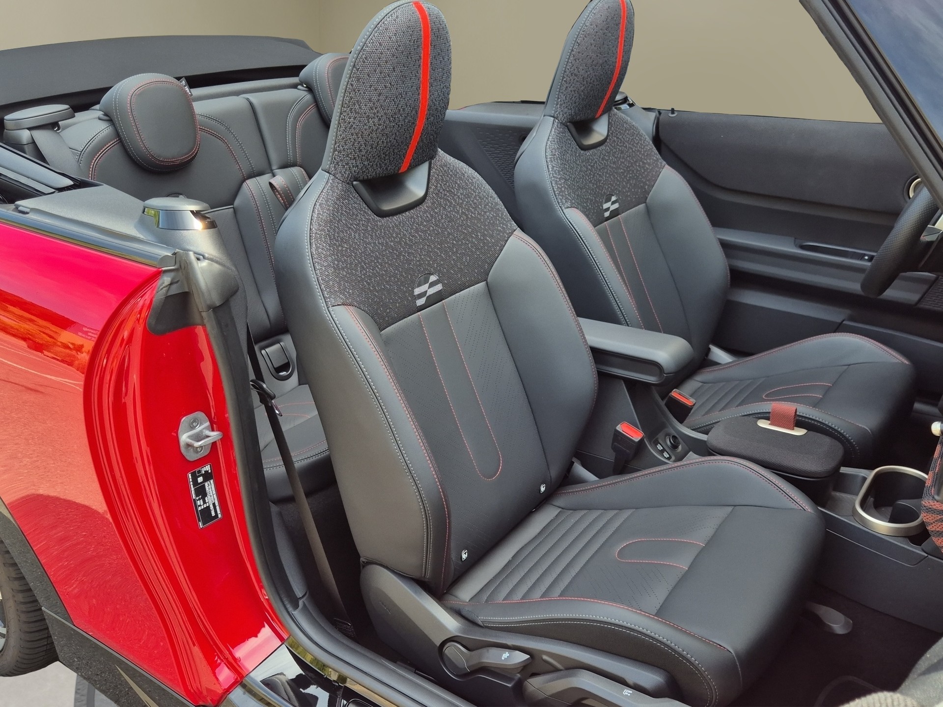 MINI Cooper John Cooper Works Cabriolet DKG-image-16