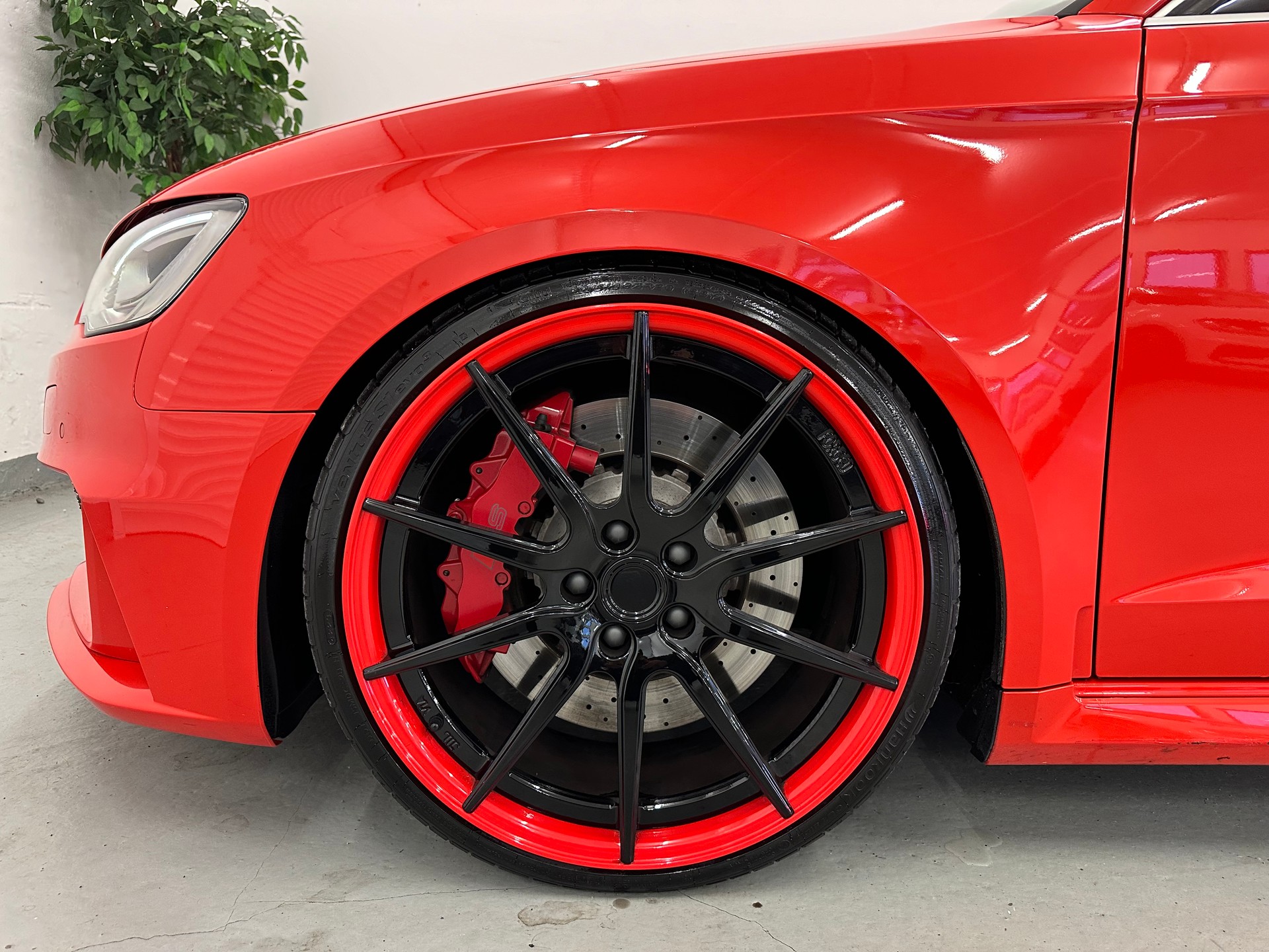 AUDI RS3 2.5 TSI quattro S-tronic-image-11