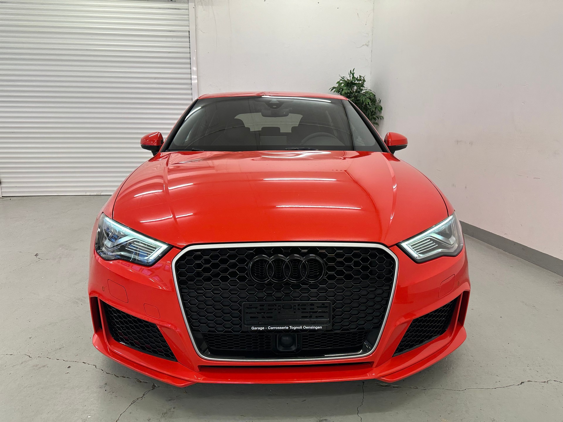 AUDI RS3 2.5 TSI quattro S-tronic-image-2