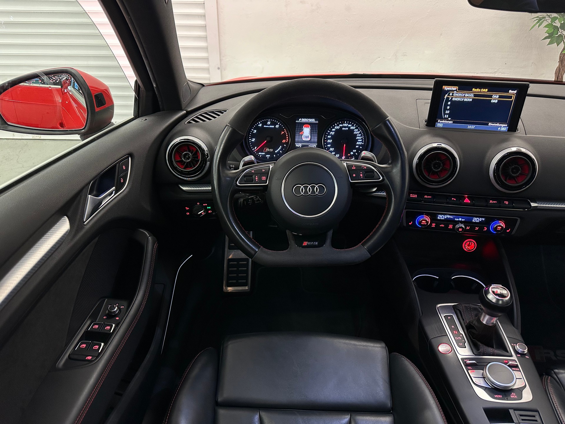 AUDI RS3 2.5 TSI quattro S-tronic-image-14