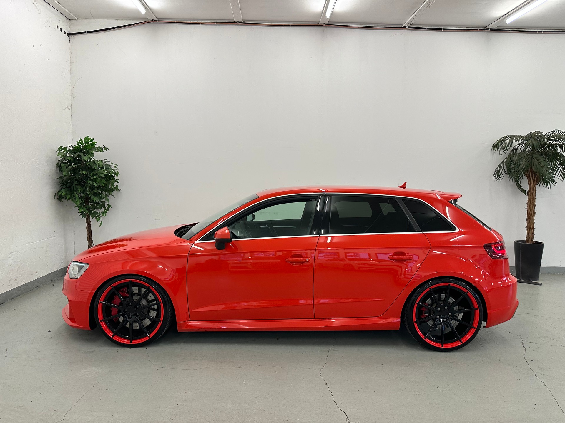 AUDI RS3 2.5 TSI quattro S-tronic-image-8