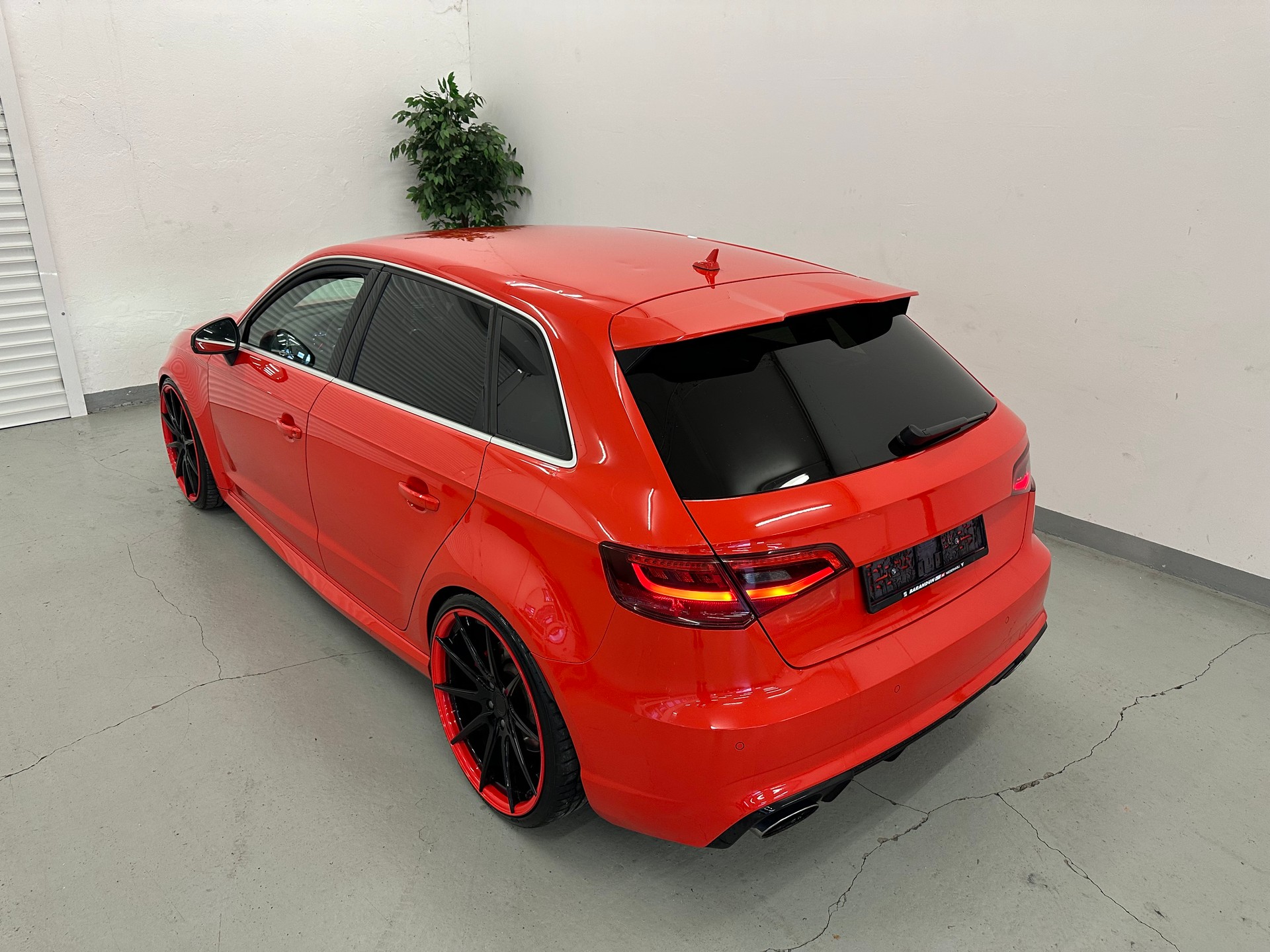 AUDI RS3 2.5 TSI quattro S-tronic-image-6