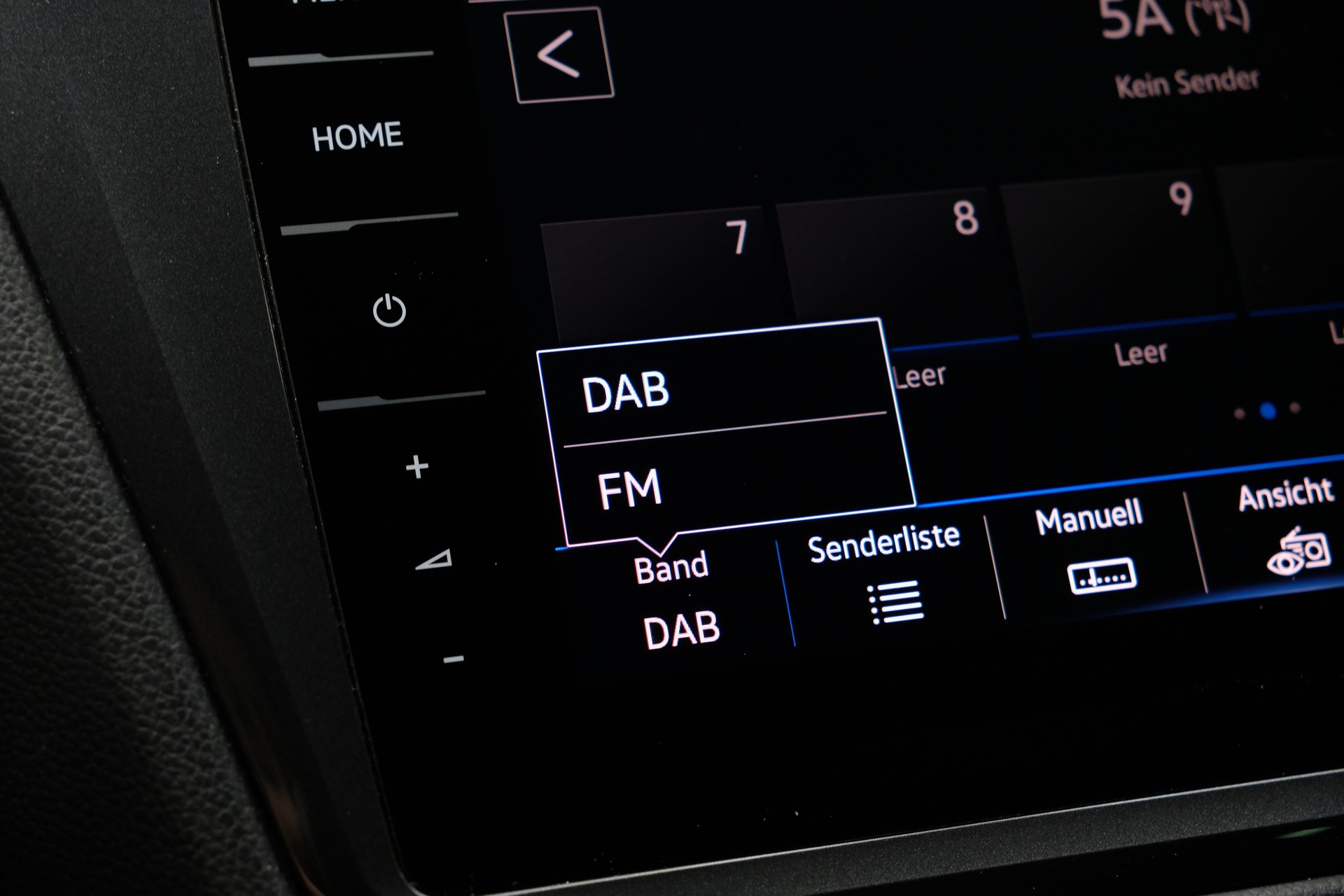 VW Tiguan 2.0 TDI SCR Highline 4Motion DSG-image-16