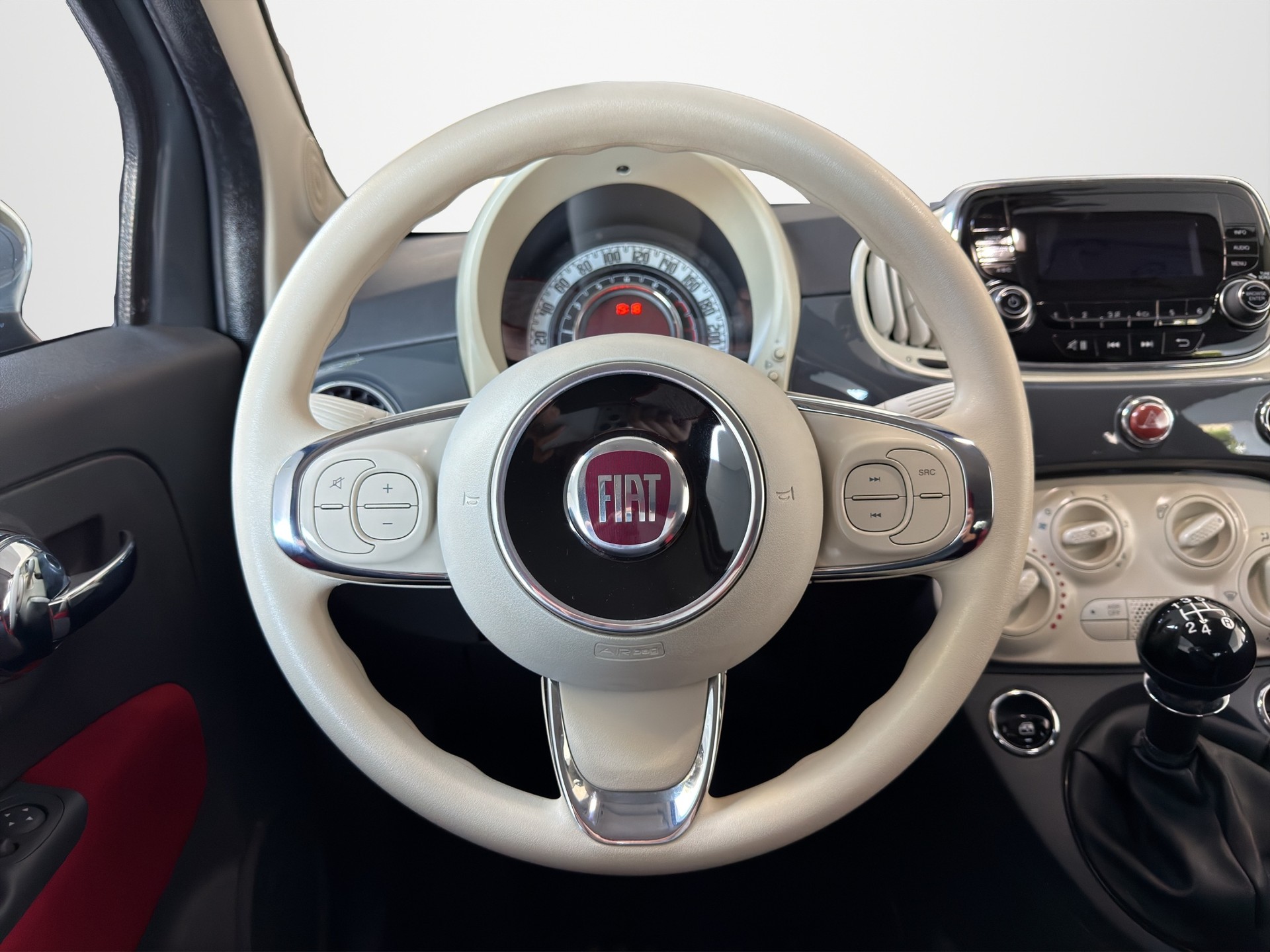 FIAT 500 1.2 Pop Star-image-10
