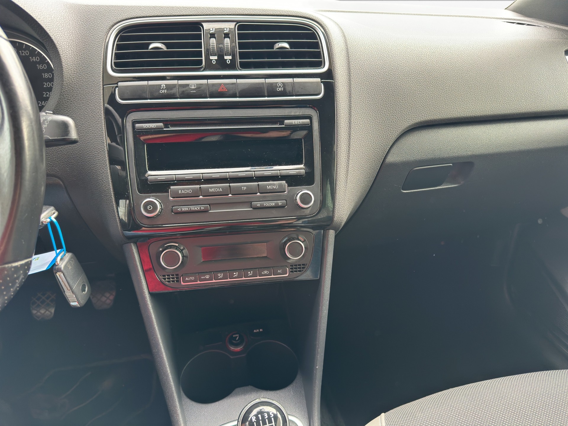 VW Polo 1.4 TSI BlueGT-image-8
