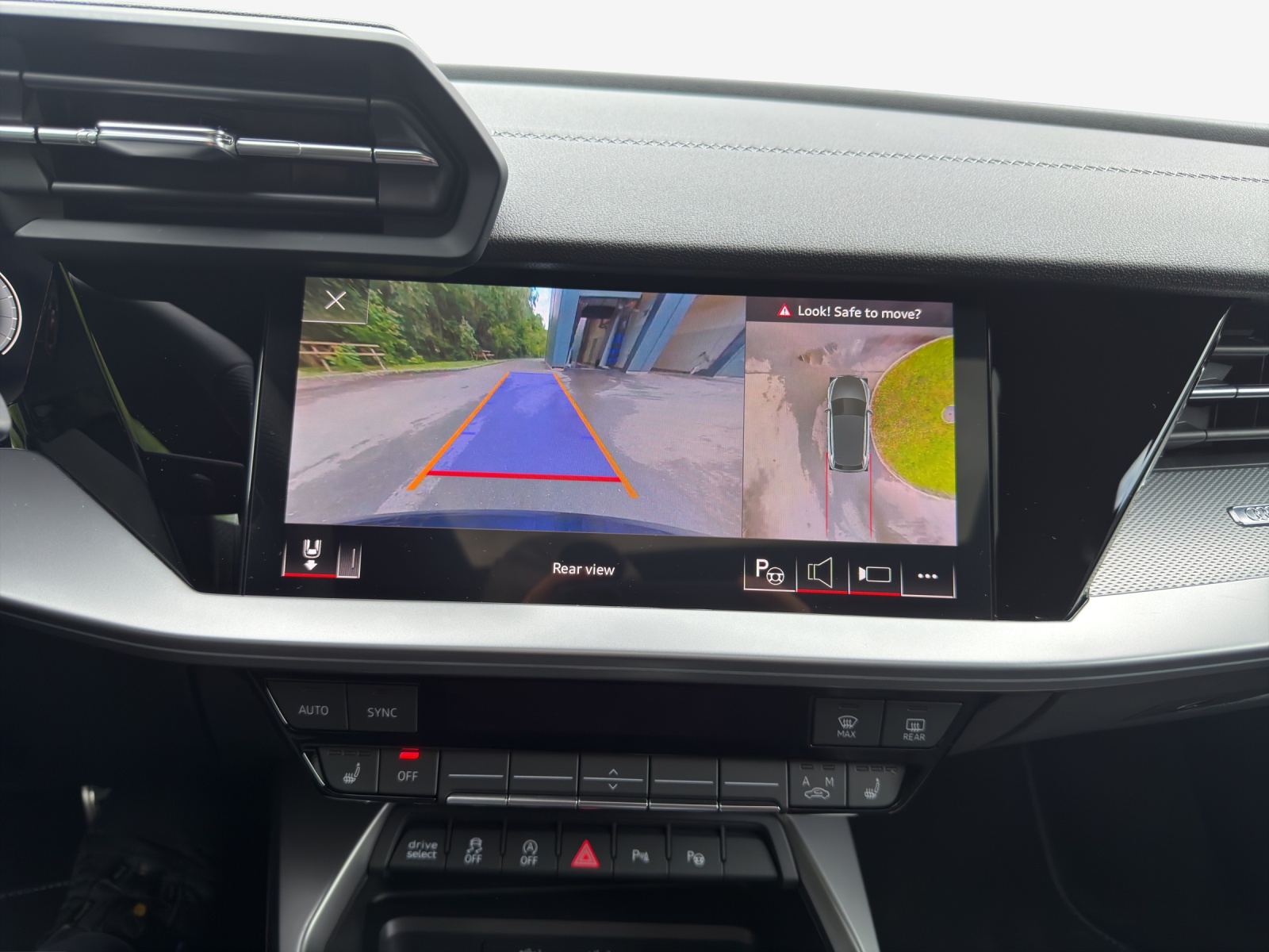 AUDI A3 Sportback 35 TFSI S line Attraction S-tronic-image-15
