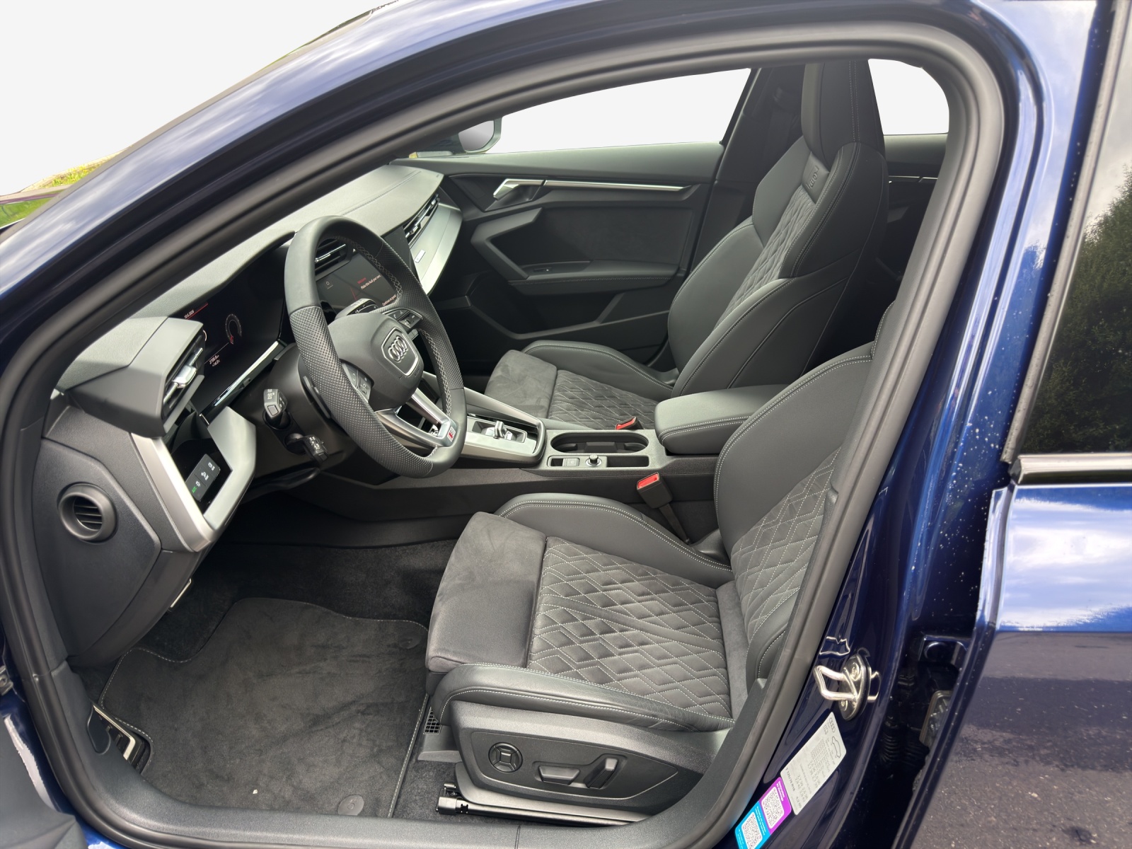 AUDI A3 Sportback 35 TFSI S line Attraction S-tronic-image-7