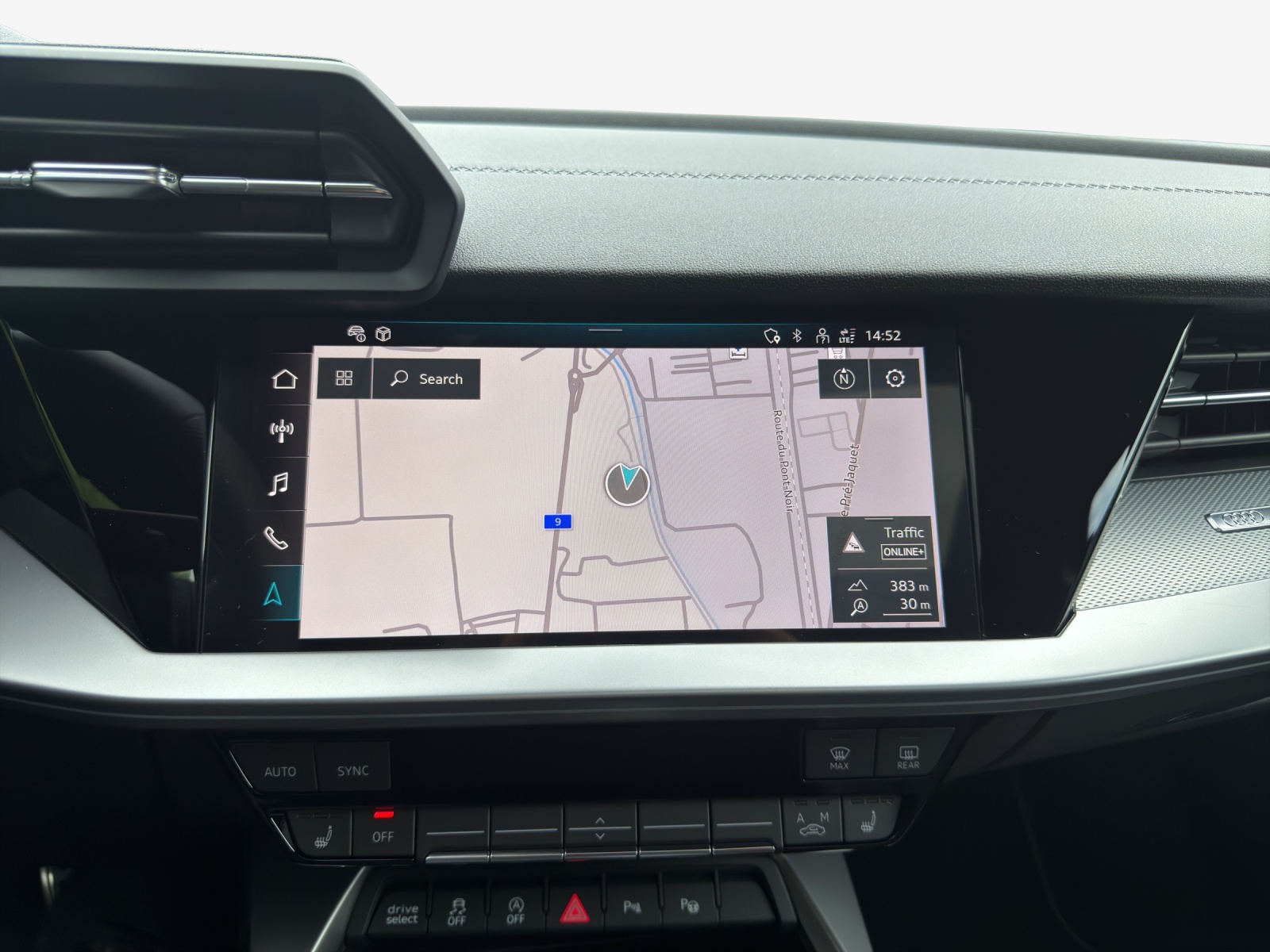 AUDI A3 Sportback 35 TFSI S line Attraction S-tronic-image-14