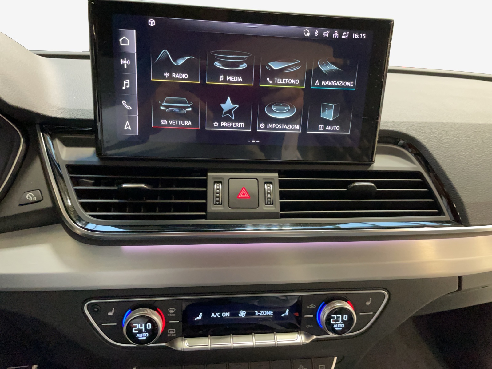 AUDI Q5 Sportback 40 TDI Blackedition quattro S-tronic-image-10