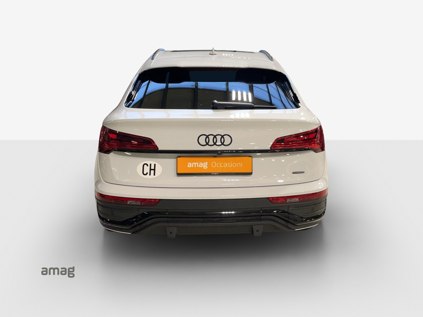 AUDI Q5 Sportback 40 TDI Blackedition quattro S-tronic-image-3