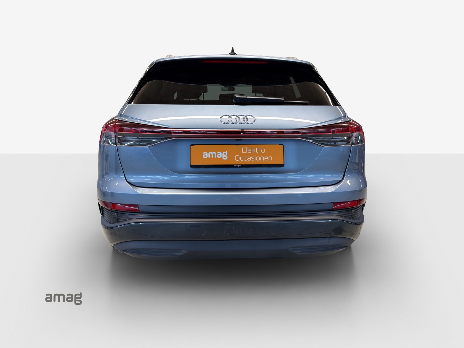 AUDI Q4 e-tron 50 quattro-image-3