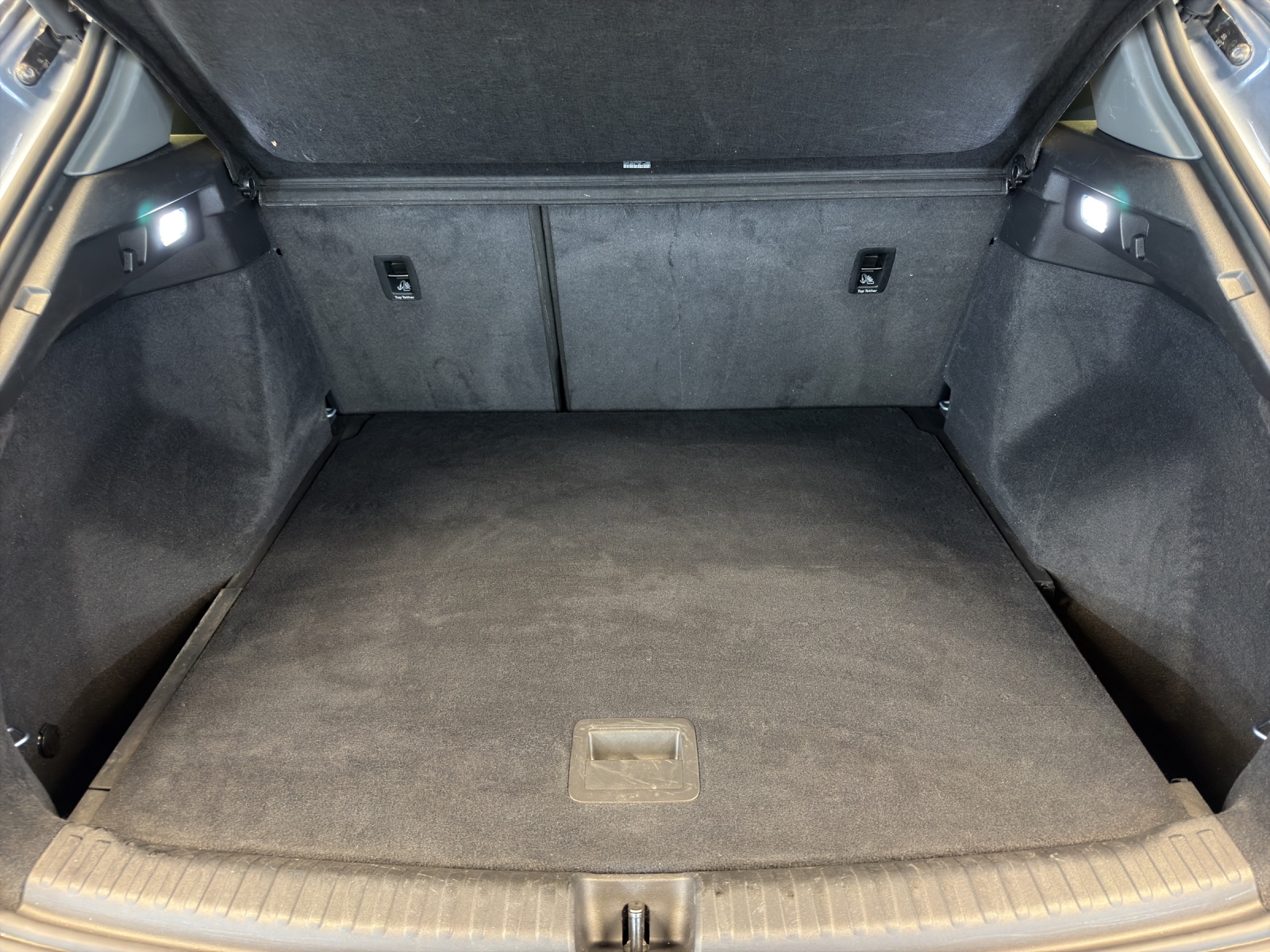 AUDI Q4 e-tron 50 quattro-image-13