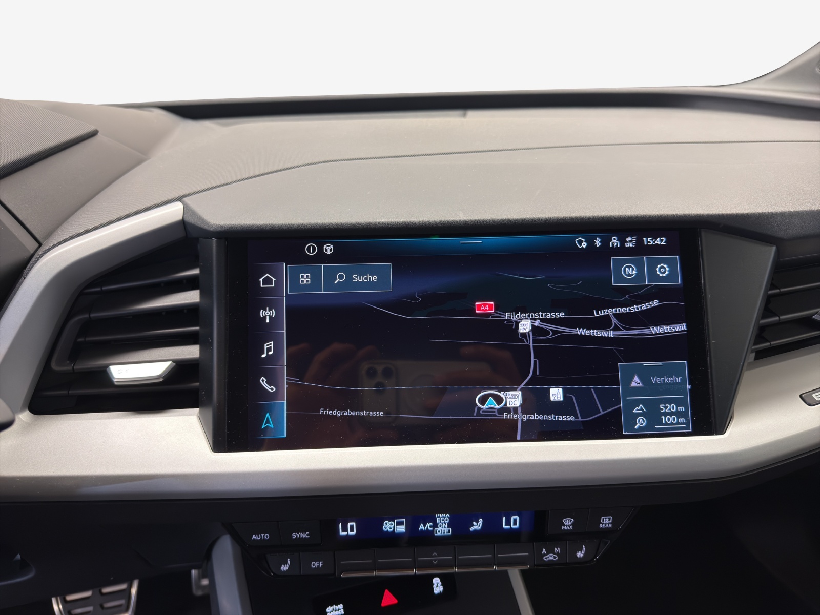AUDI Q4 e-tron 50 quattro-image-10