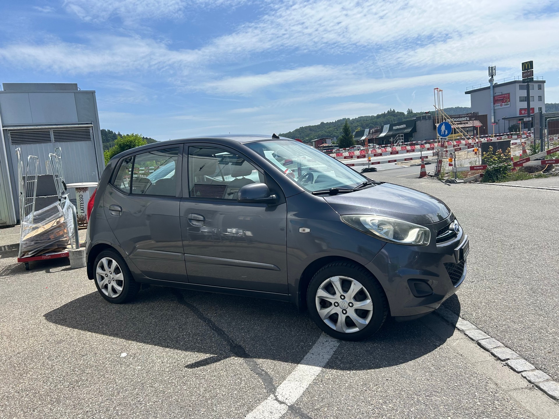 HYUNDAI i10 1.1 Comfort-image-2