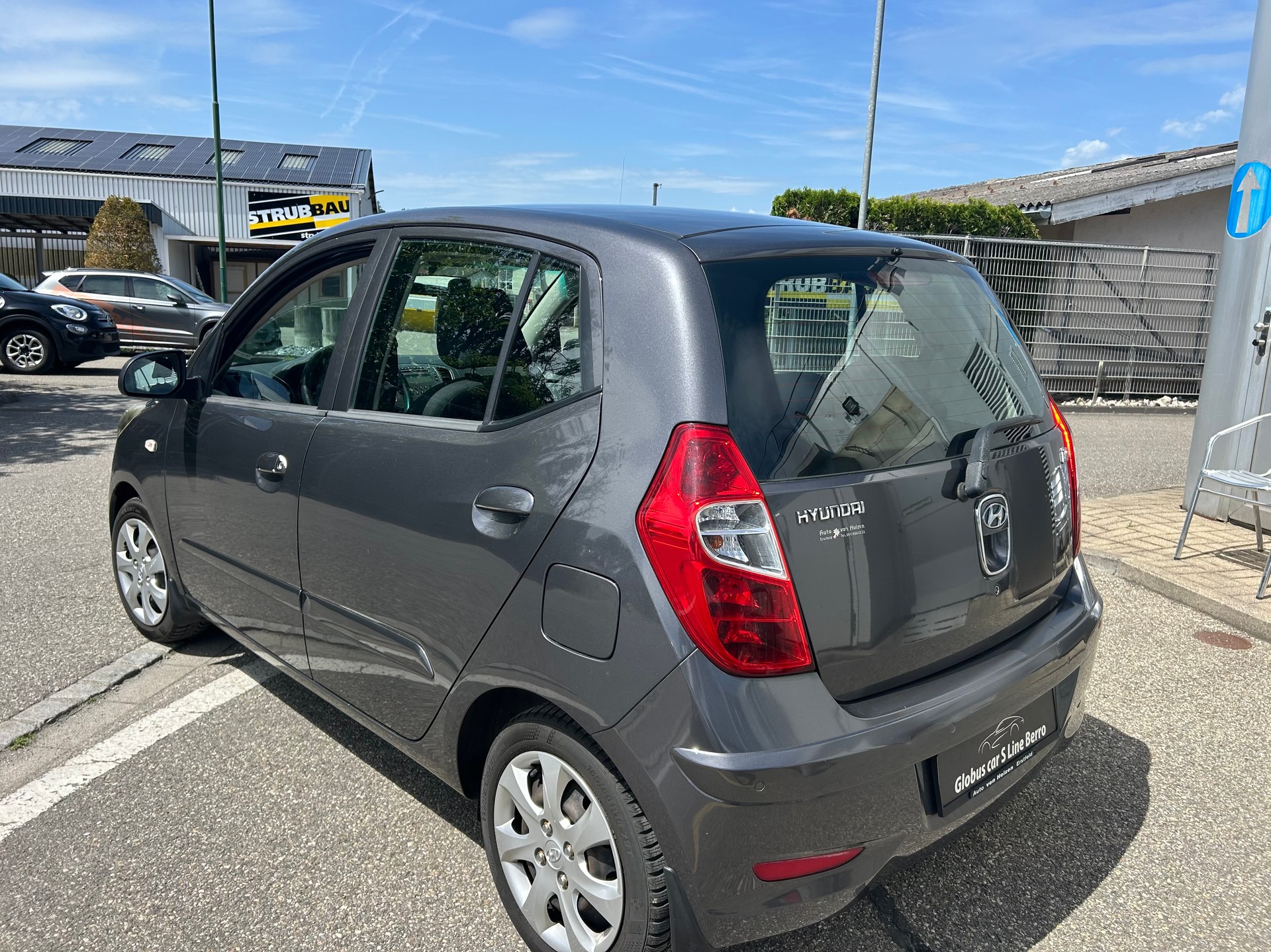 HYUNDAI i10 1.1 Comfort-image-8