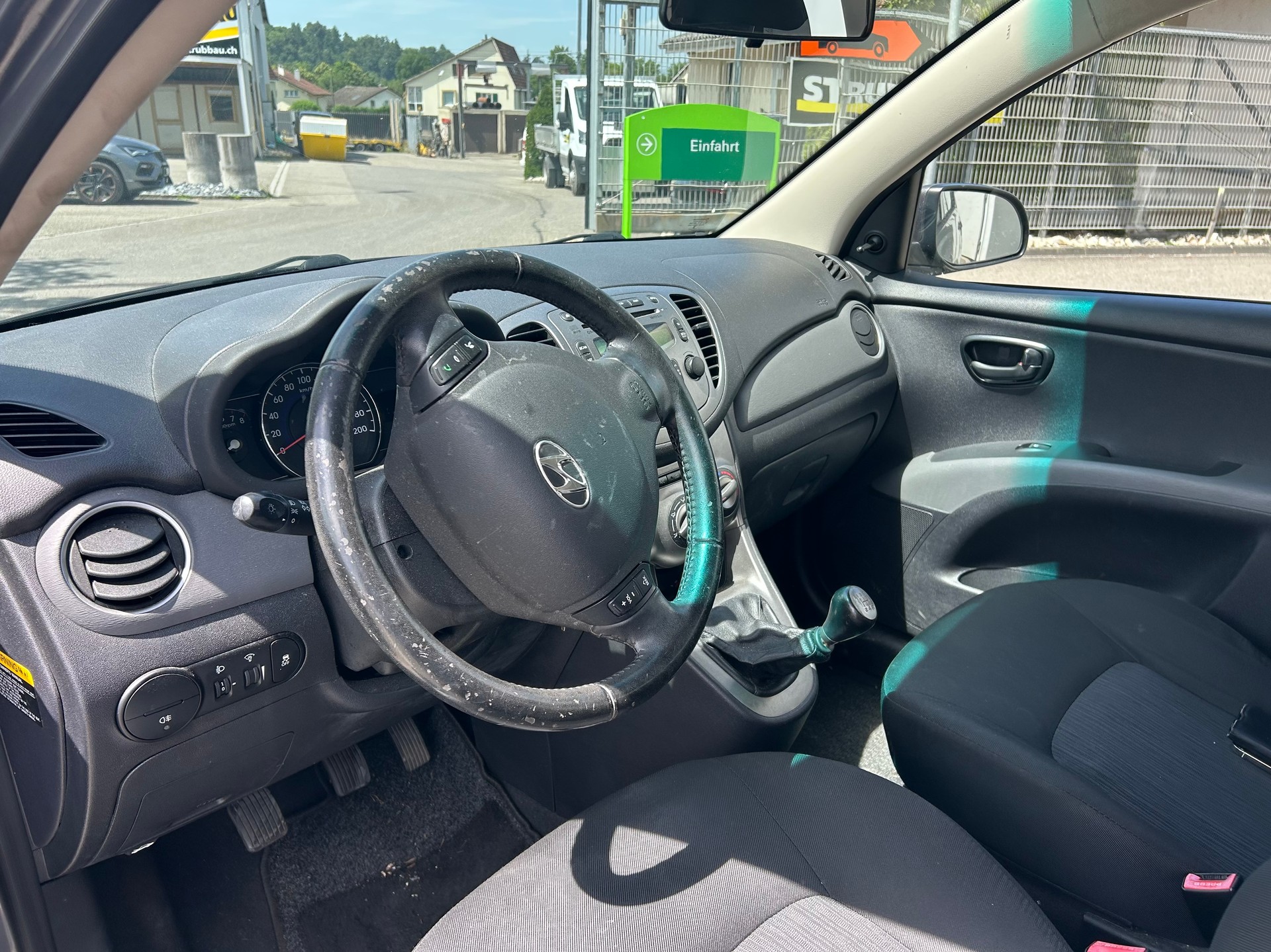 HYUNDAI i10 1.1 Comfort-image-6