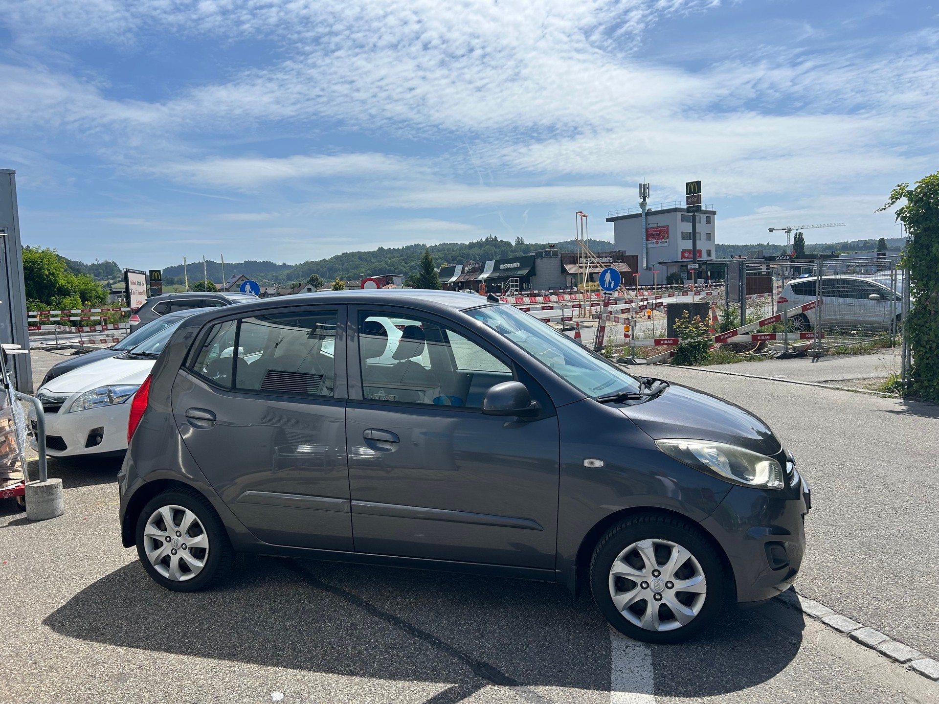 HYUNDAI i10 1.1 Comfort-image-3