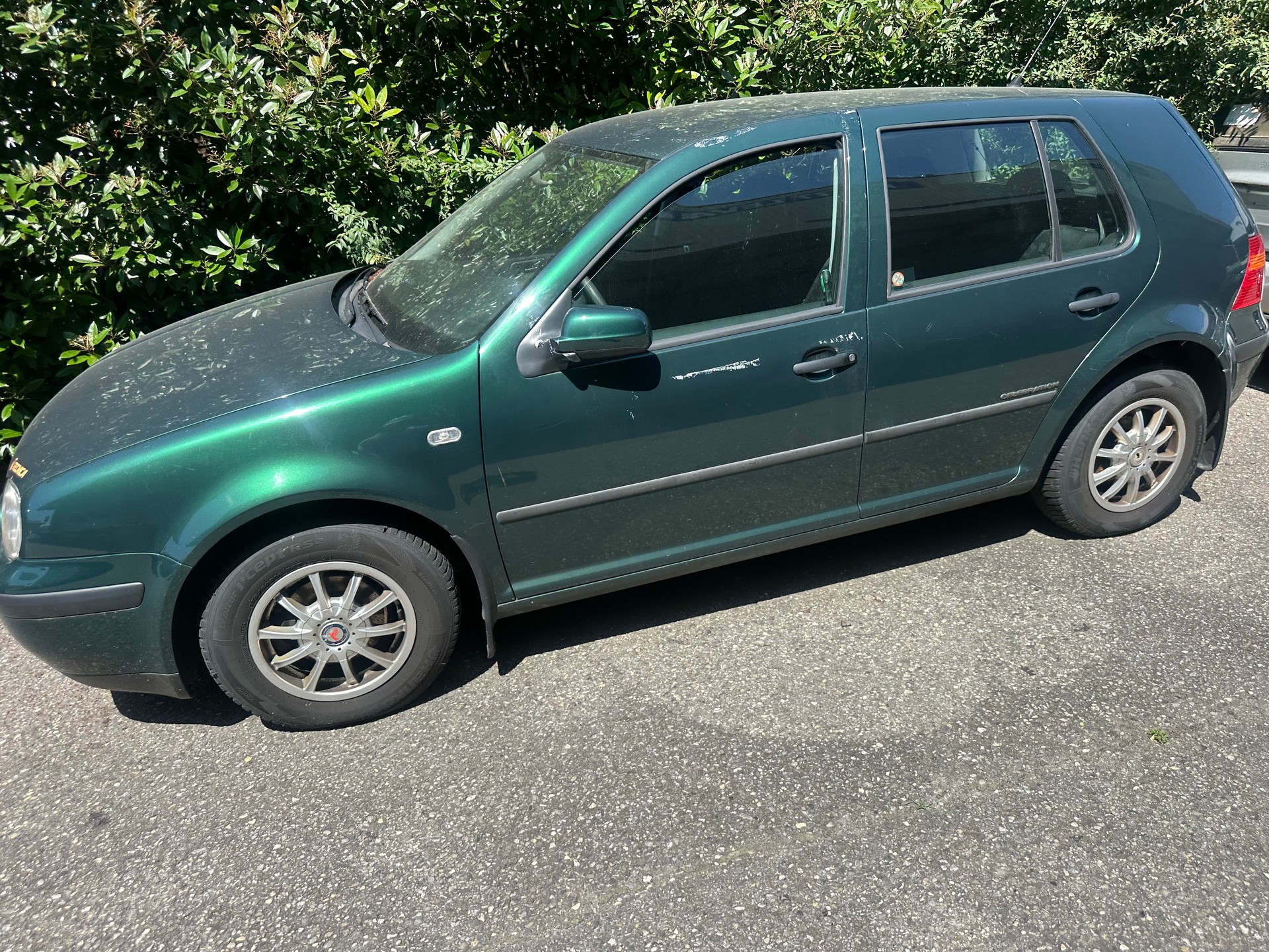 VW Golf 1.6-image-1
