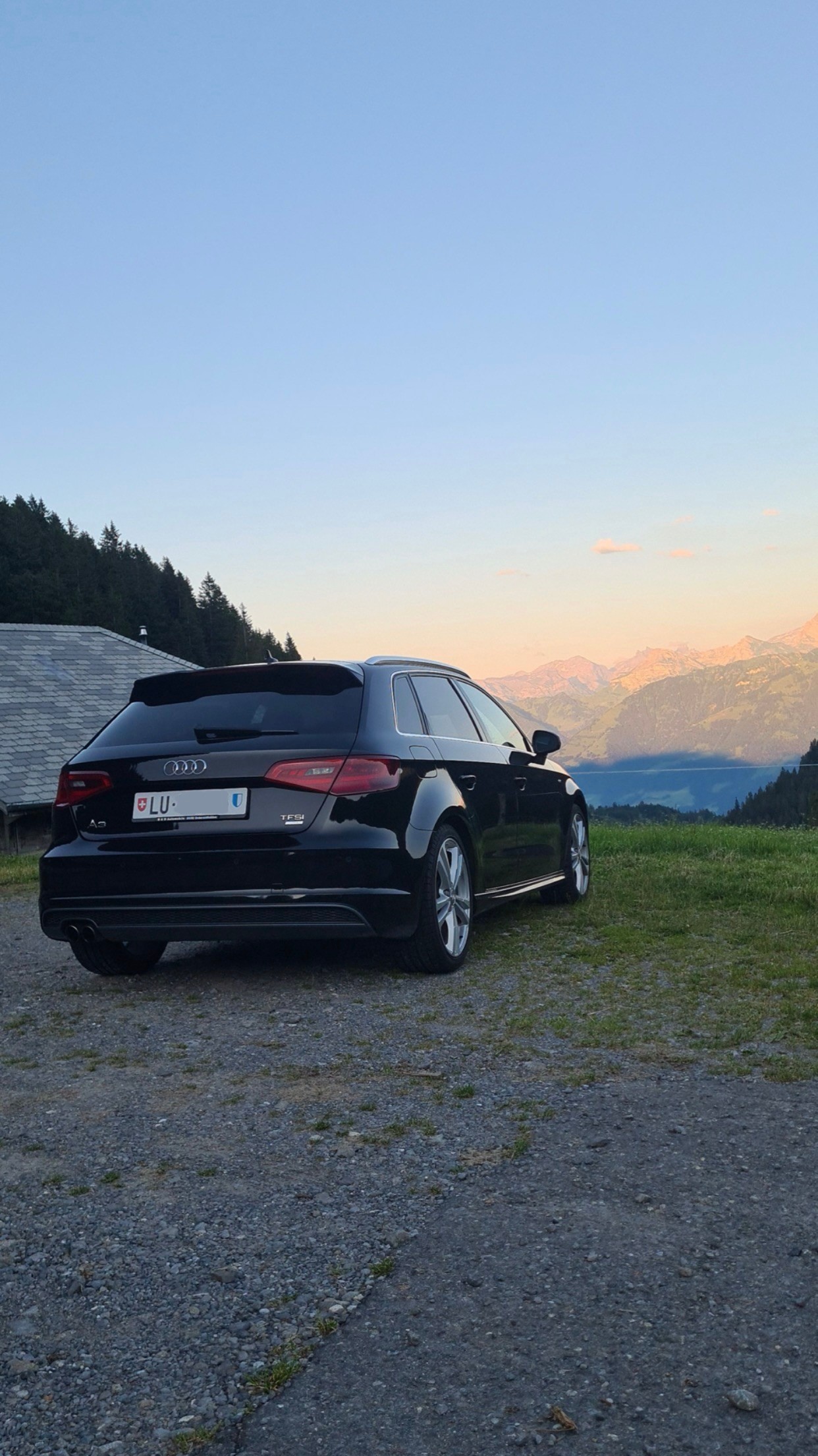 AUDI 1.4 T FSI ultra Ambition S-Tr-image-0