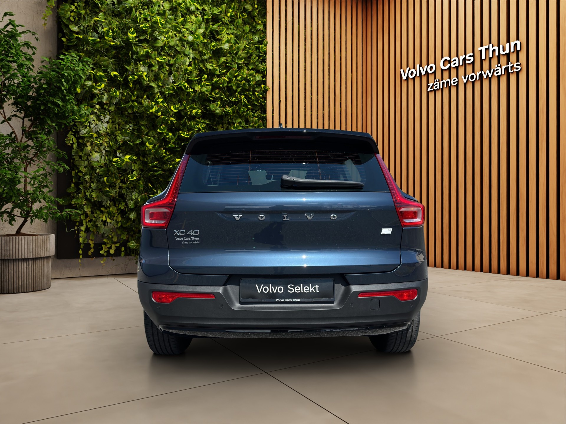 VOLVO XC40 1.5 T4 PiH R-Design-image-6