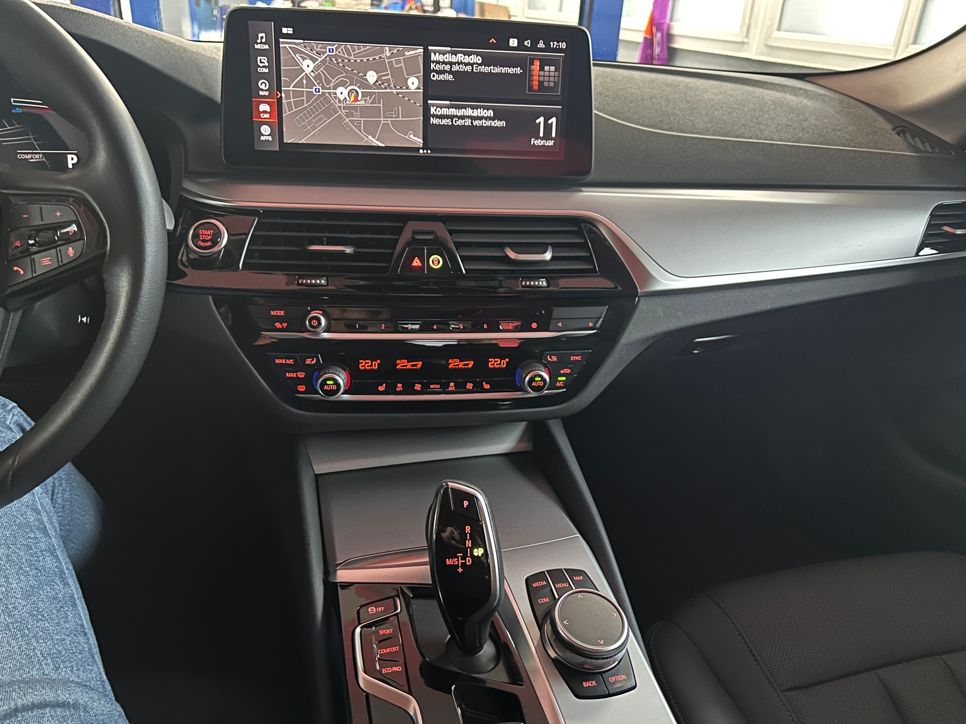 BMW 530i xDrive 48V Steptronic-image-7