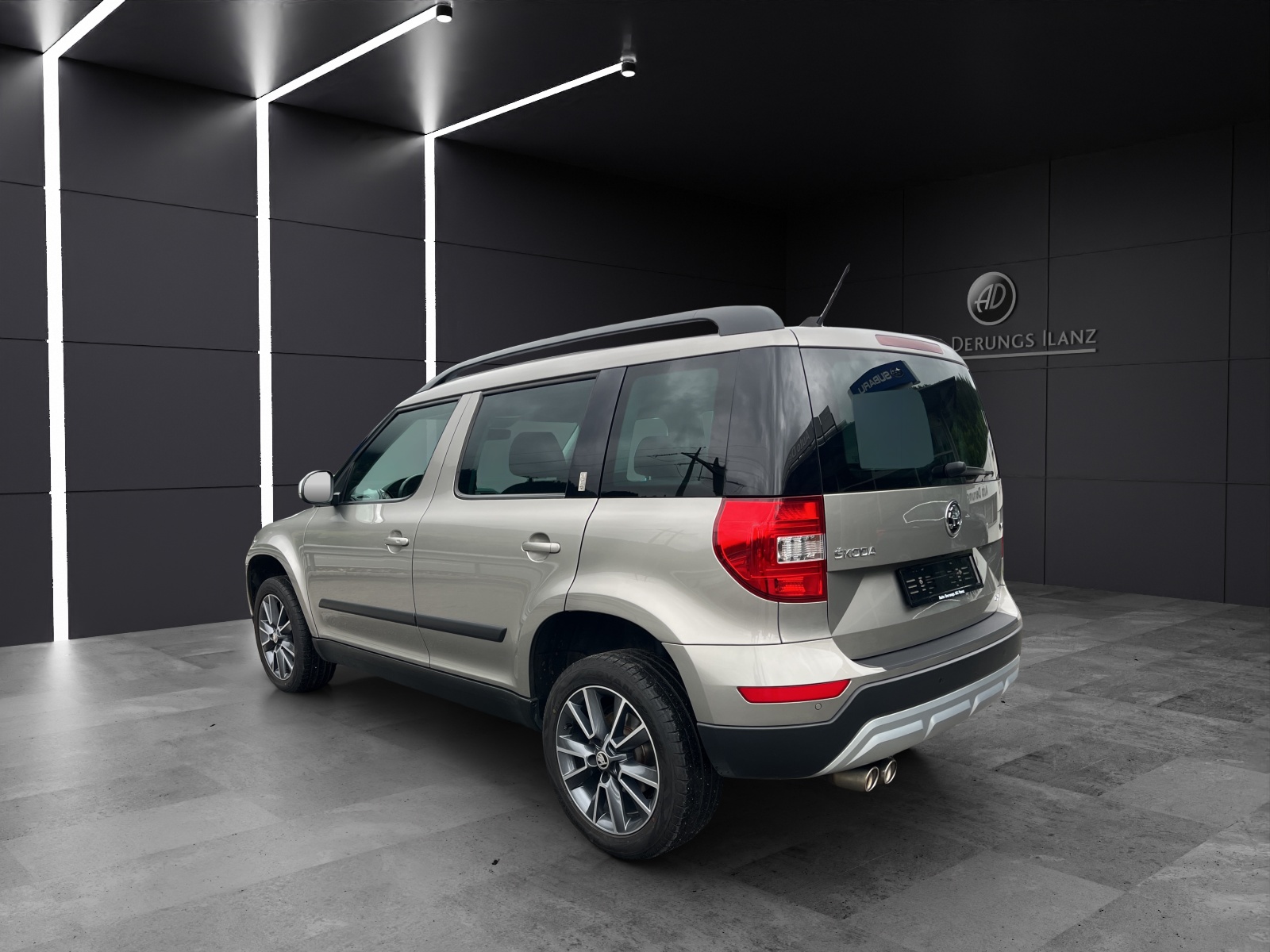 SKODA Yeti Outdoor 2.0 TDI 150 Ambition 4x4 DSG-image-3