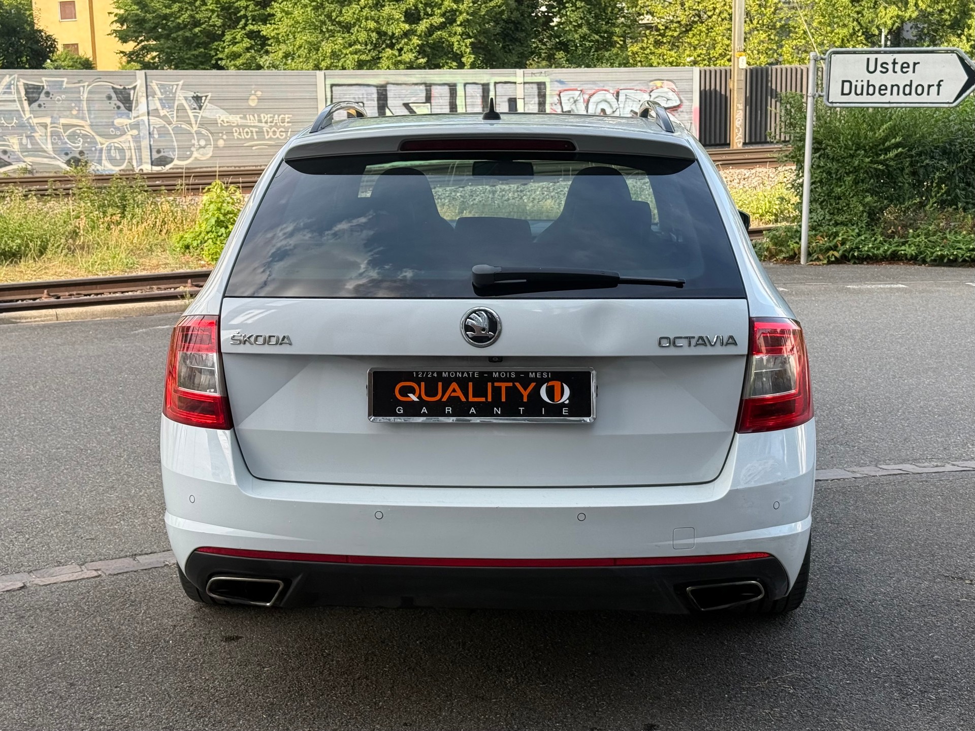SKODA Octavia Combi 2.0 TSI RS DSG-image-4