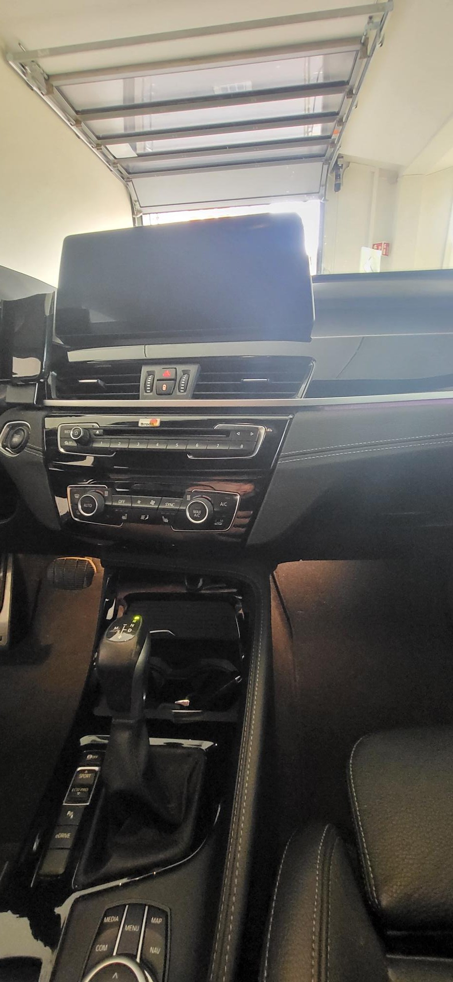 BMW X1 xDrive 25e M Sport Steptronic-image-5