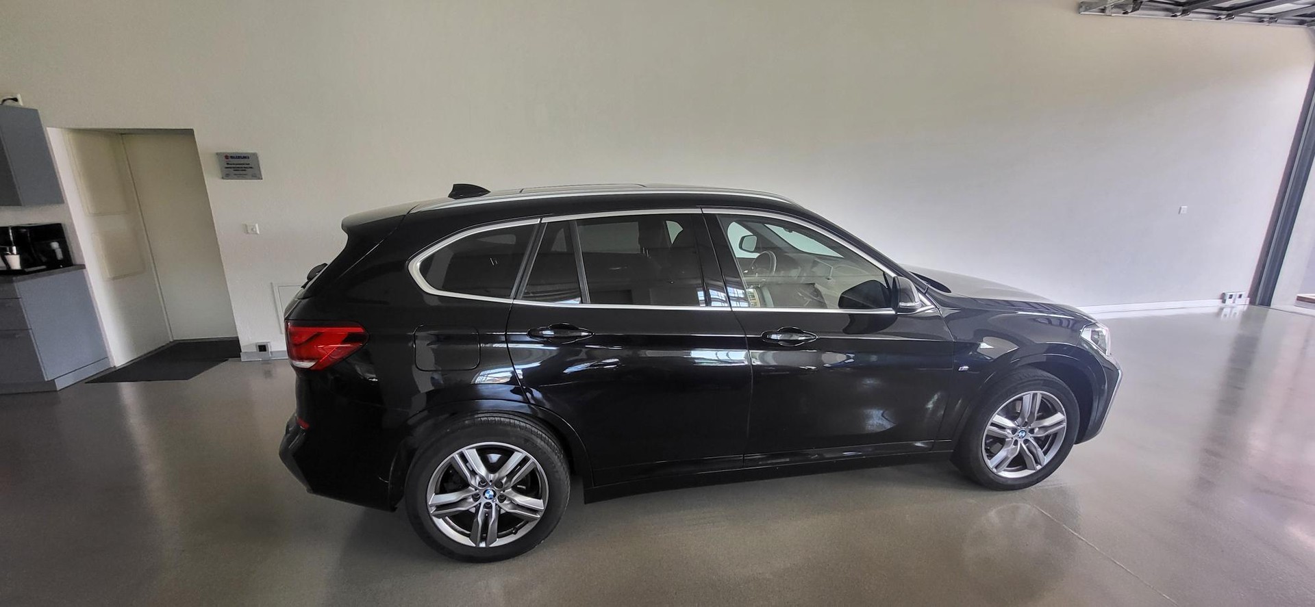 BMW X1 xDrive 25e M Sport Steptronic-image-2