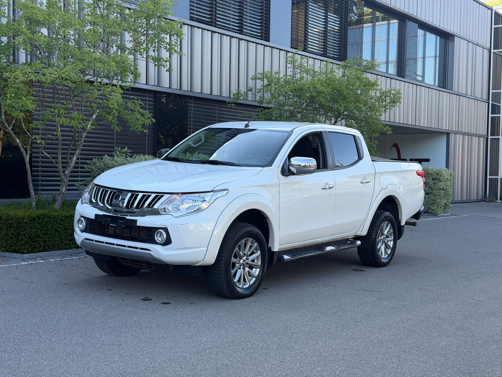 MITSUBISHI L 200 2.4 Style Double Cab-image-0