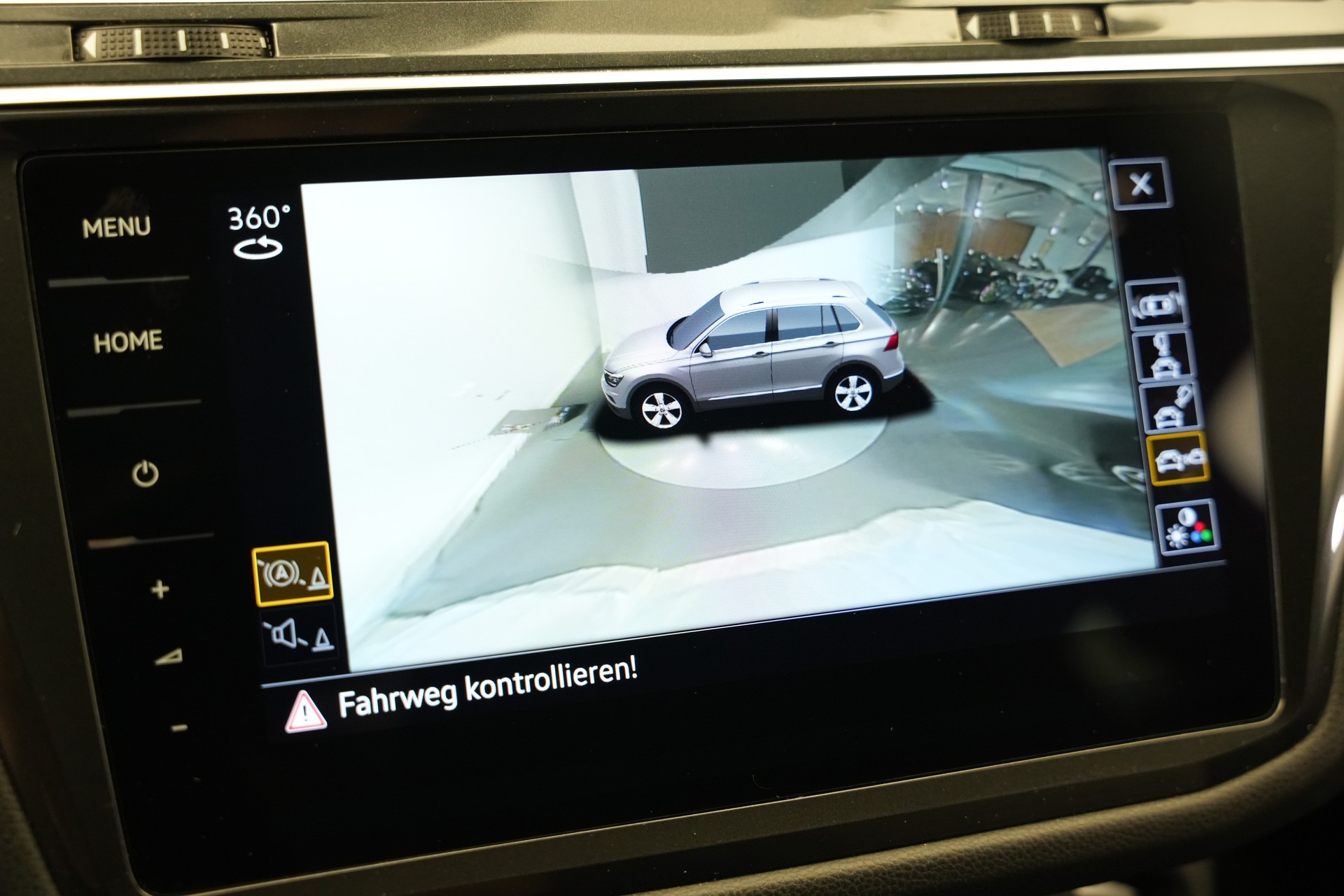VW Tiguan Allspace 2.0 TDI SCR Highline 4Motion DSG *CH-Fahrzeug* *AHK*-image-30