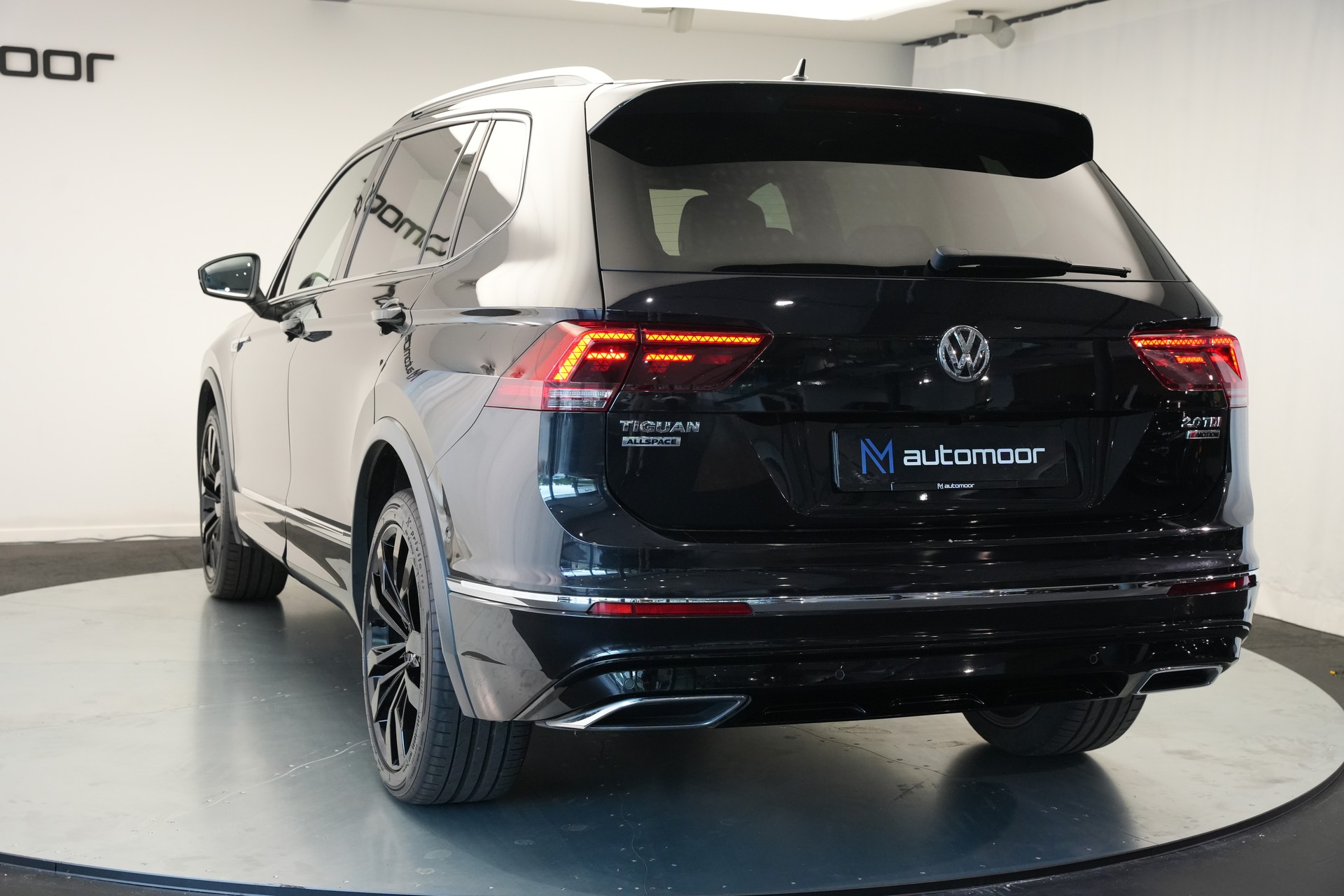 VW Tiguan Allspace 2.0 TDI SCR Highline 4Motion DSG *CH-Fahrzeug* *AHK*-image-40