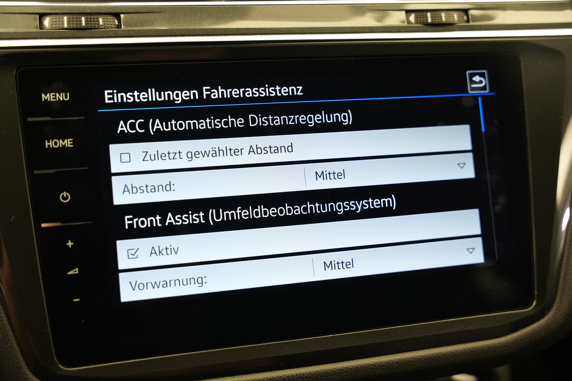 VW Tiguan Allspace 2.0 TDI SCR Highline 4Motion DSG *CH-Fahrzeug* *AHK*-image-32