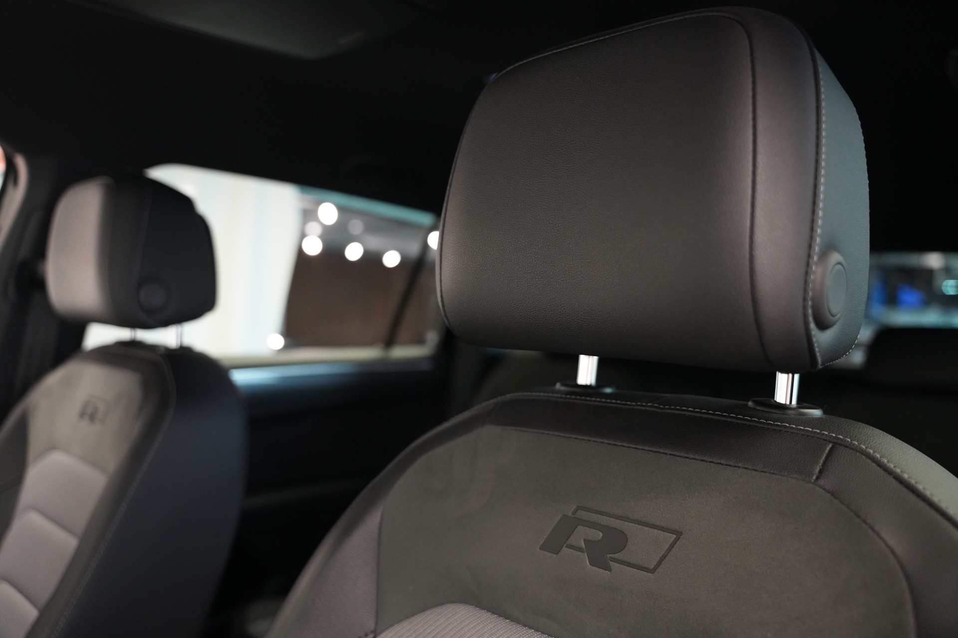 VW Tiguan Allspace 2.0 TDI SCR Highline 4Motion DSG *CH-Fahrzeug* *AHK*-image-37