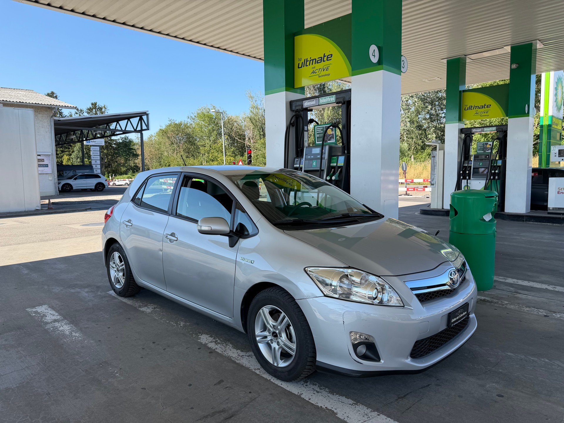 TOYOTA Auris 1.8 16V HSD Linea Sol-image-2