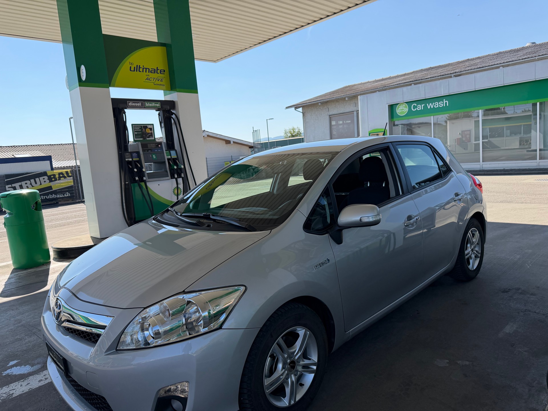TOYOTA Auris 1.8 16V HSD Linea Sol-image-4