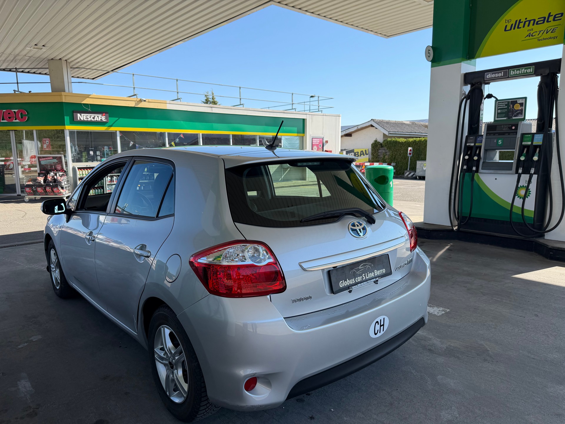 TOYOTA Auris 1.8 16V HSD Linea Sol-image-5