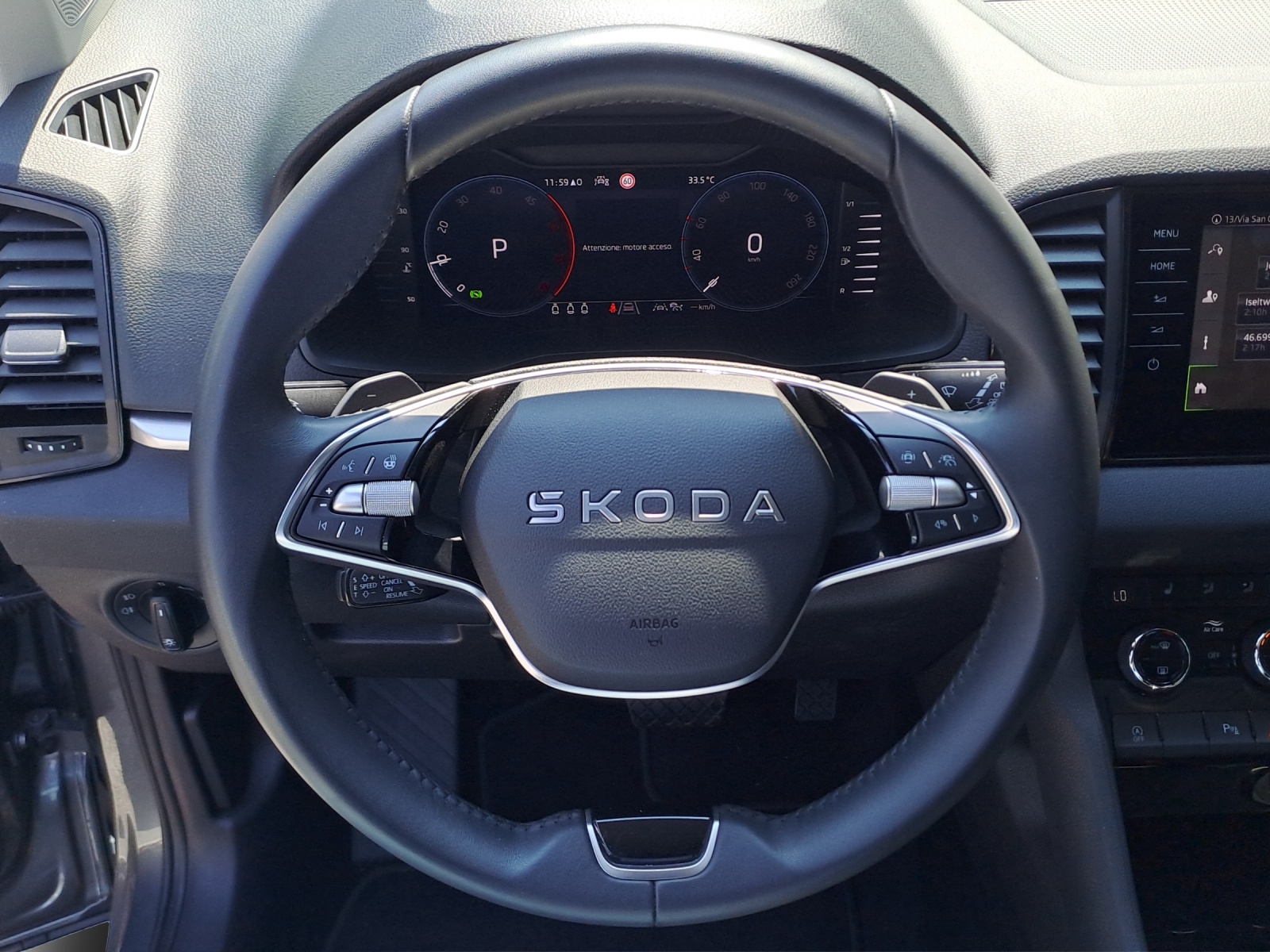 SKODA Karoq 2.0 TDI CR Selection 4x4 DSG-image-9
