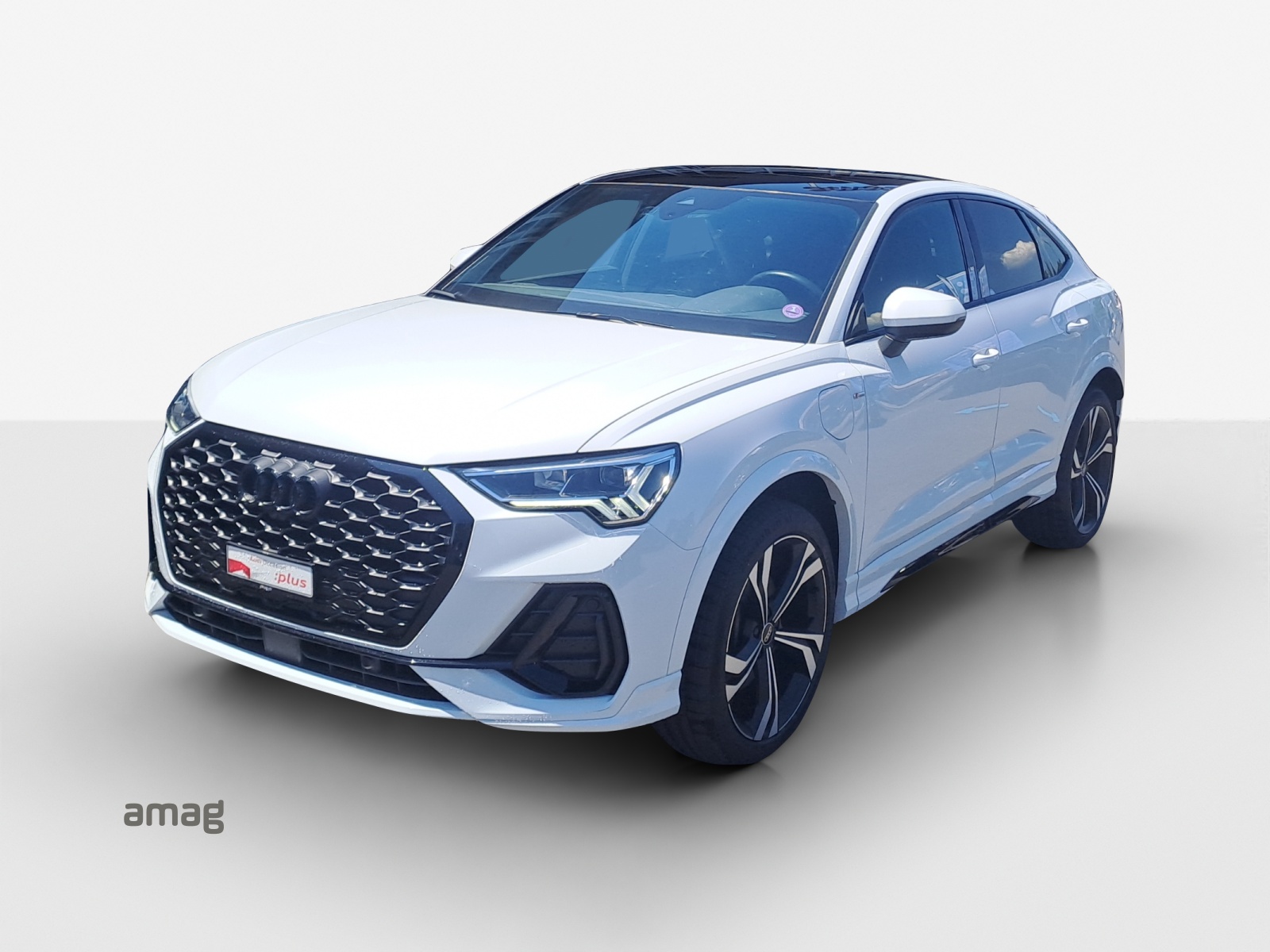 AUDI Q3 Sportback 45 TFSI e S line S-tronic-image-0