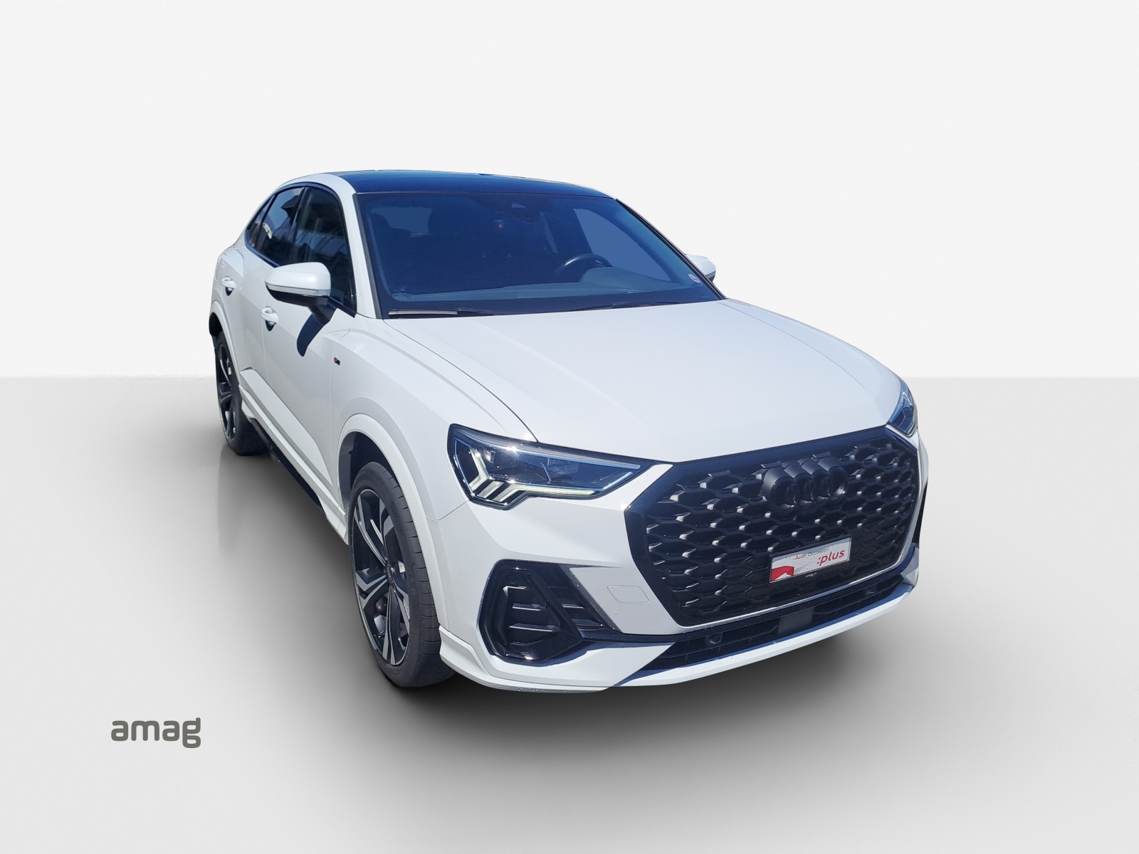 AUDI Q3 Sportback 45 TFSI e S line S-tronic-image-16