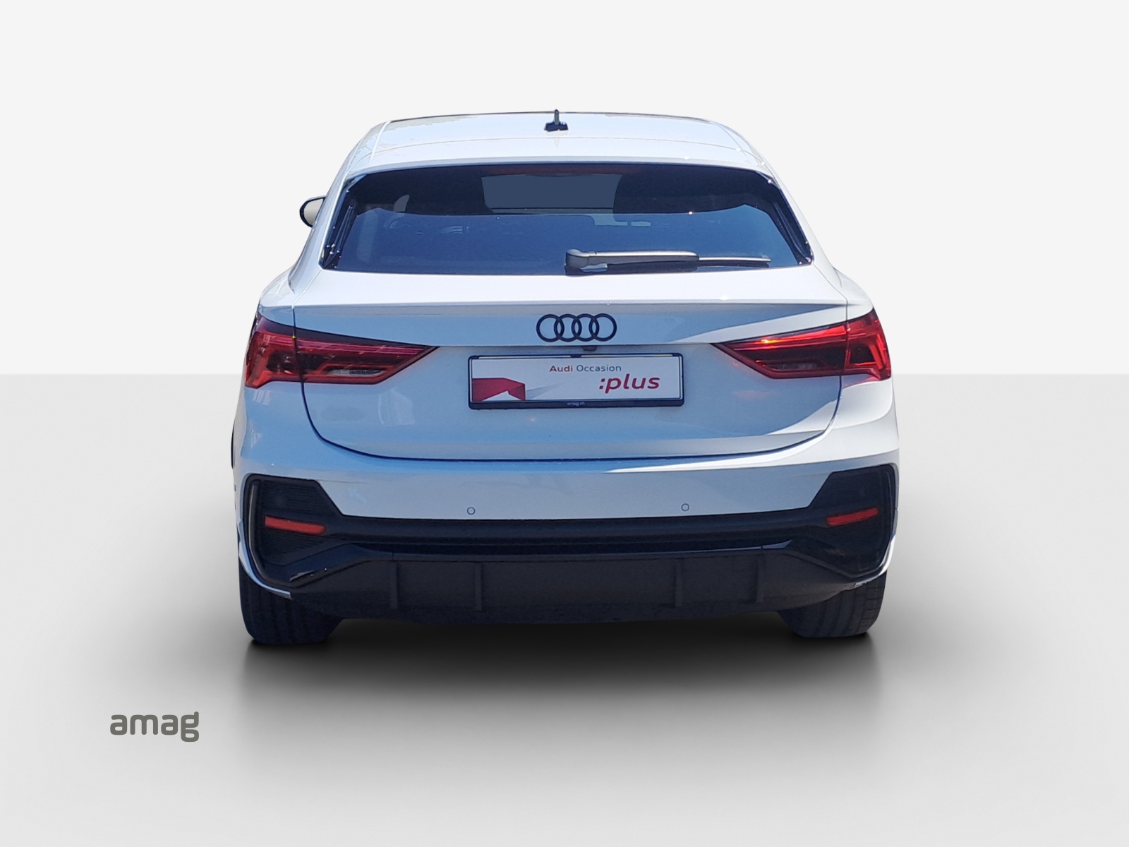 AUDI Q3 Sportback 45 TFSI e S line S-tronic-image-4
