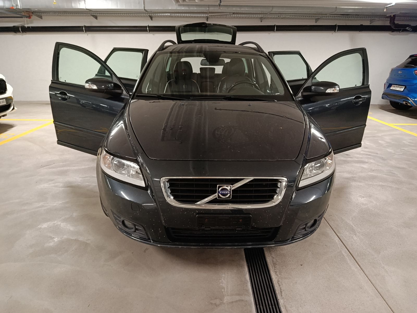 VOLVO V50 2.0D Kinetic-image-0
