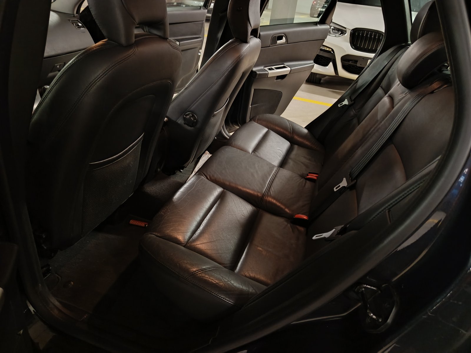 VOLVO V50 2.0D Kinetic-image-4