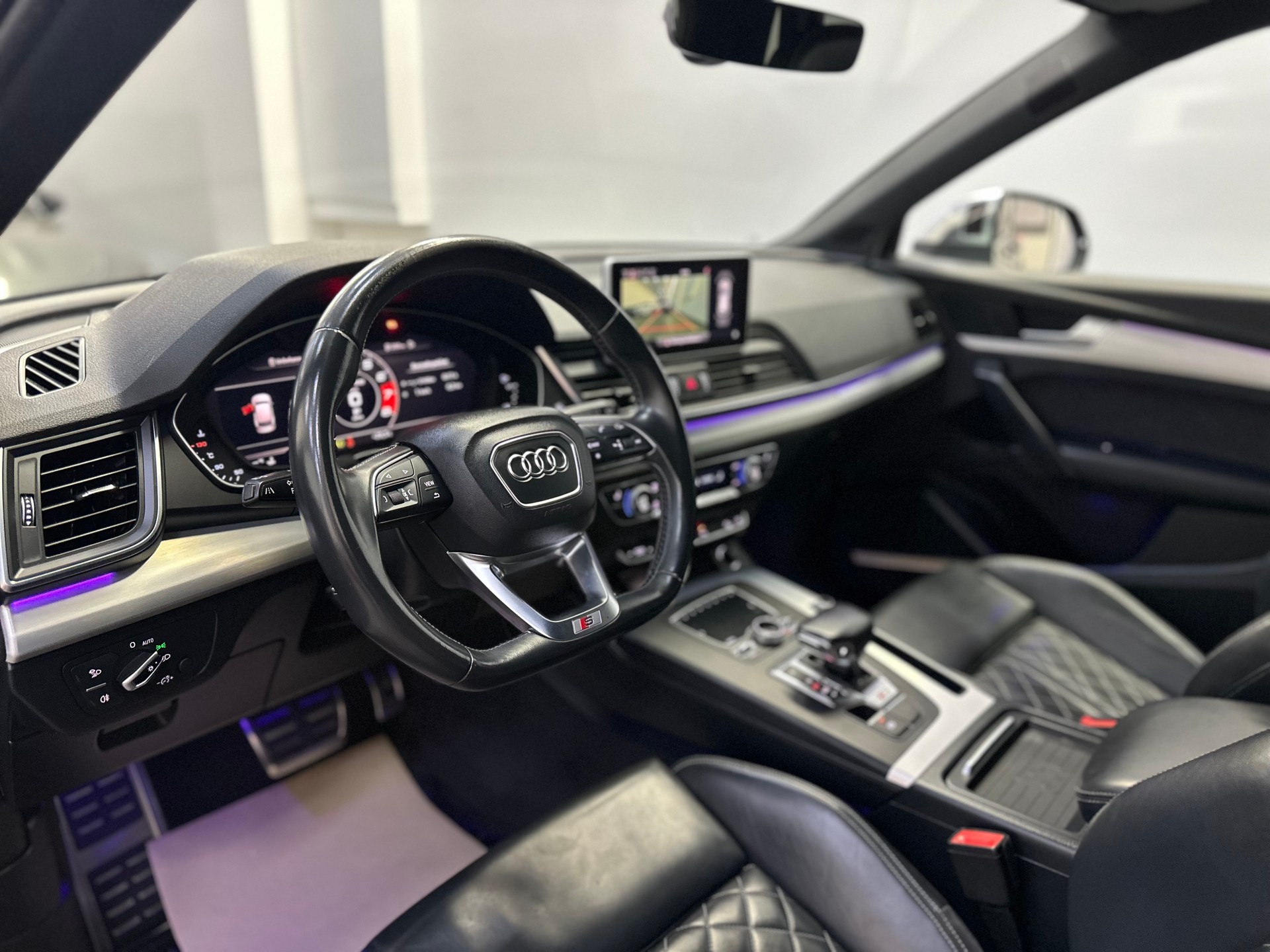 AUDI SQ5 3.0 TFSI quattro S-tronic-image-11
