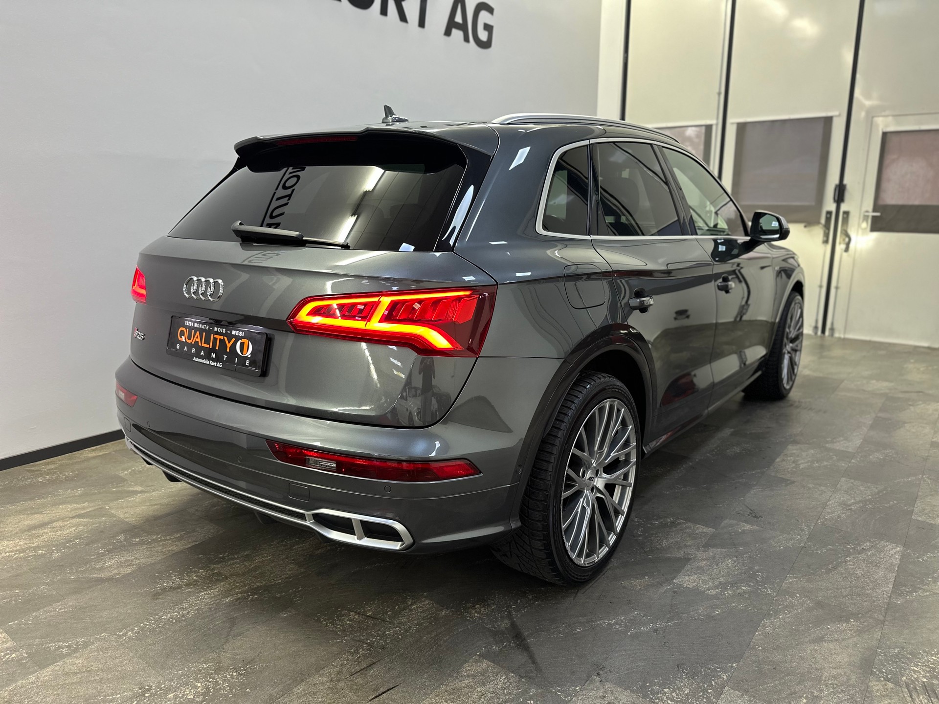 AUDI SQ5 3.0 TFSI quattro S-tronic-image-10